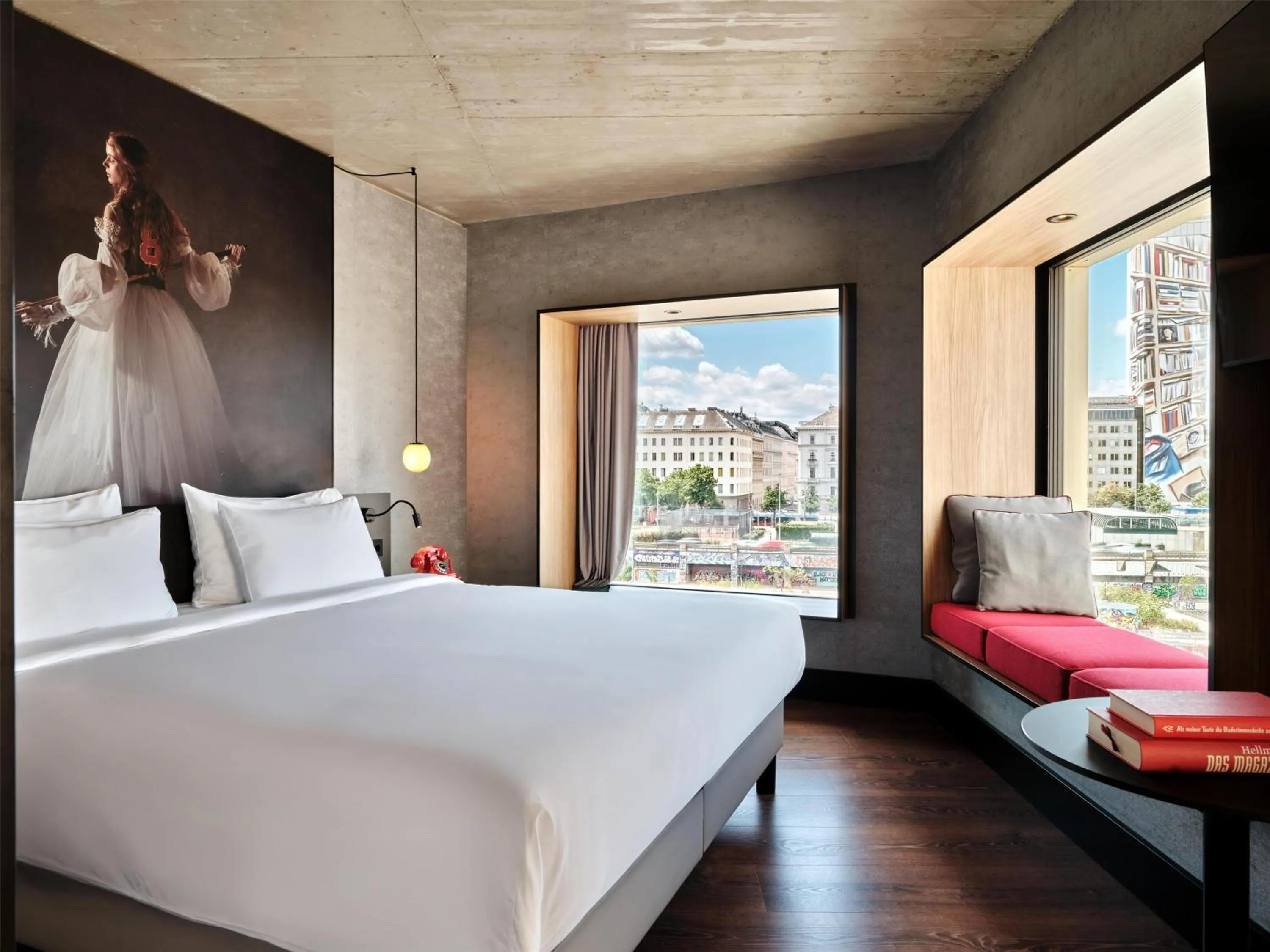 Superior Room in Radisson RED Hotel, Vienna