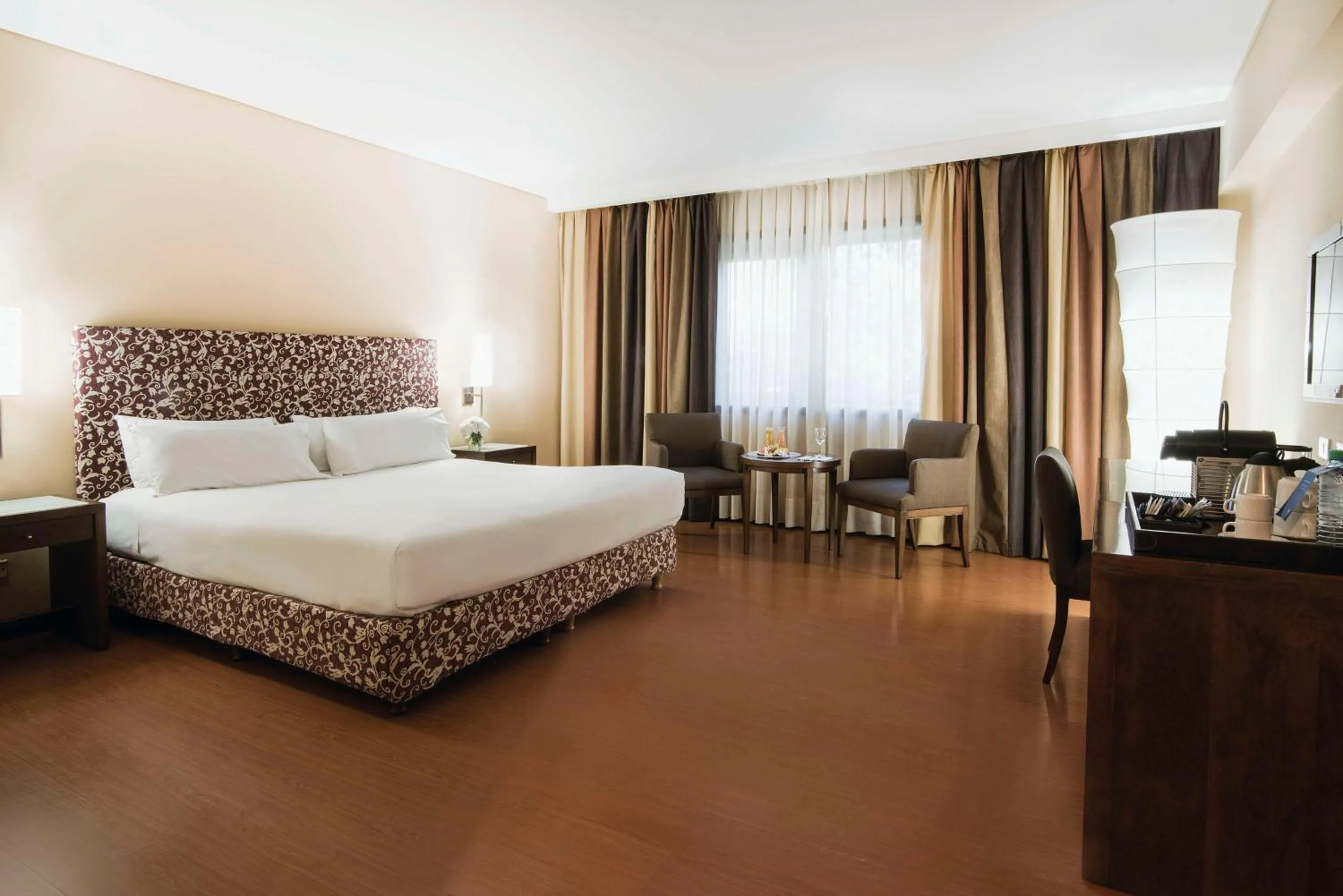 Family Triple Room in NH Mendoza Cordillera