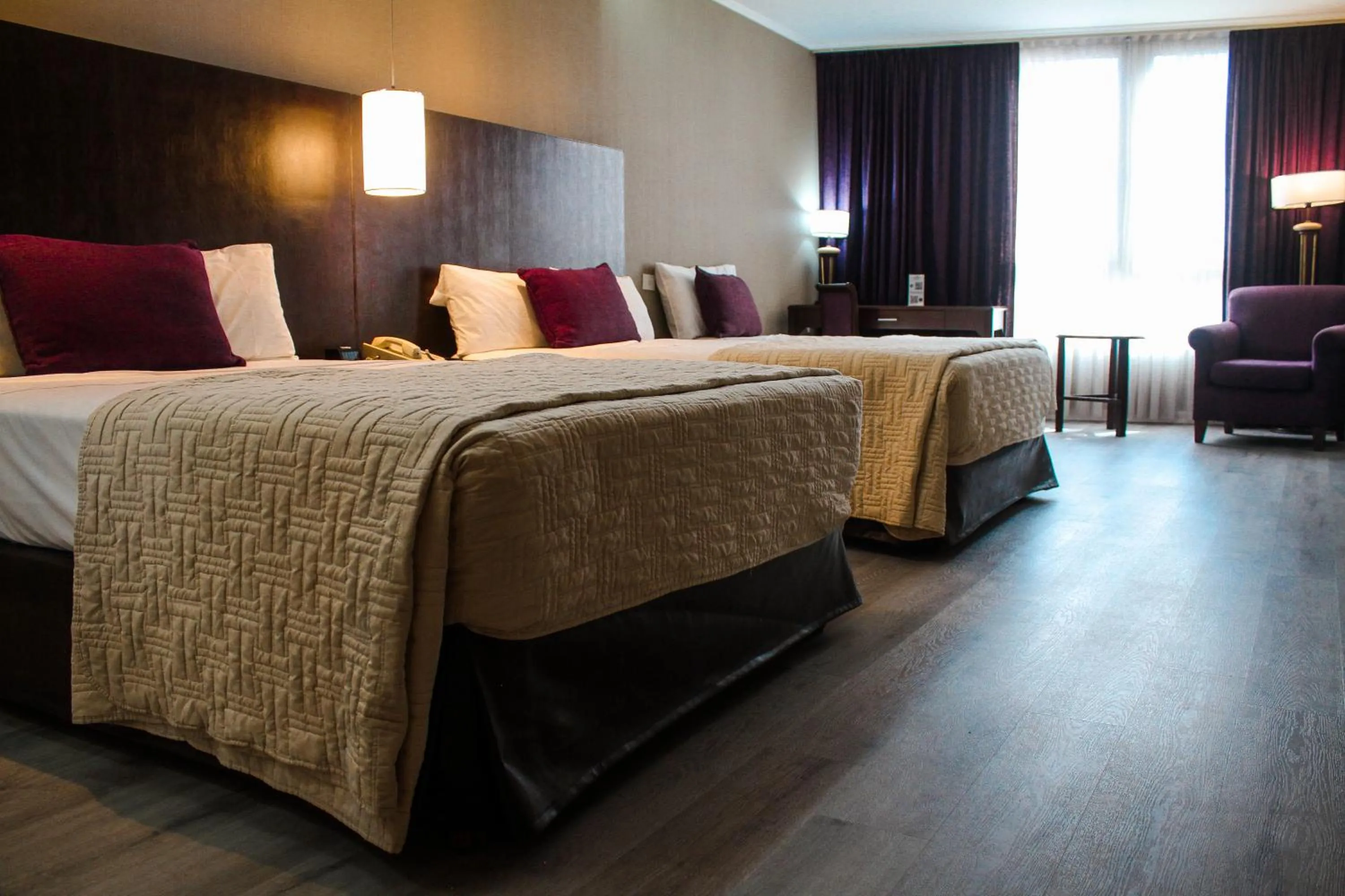 Superior Twin Room in Howard Johnson Plaza by Wyndham Buenos Aires Florida Street