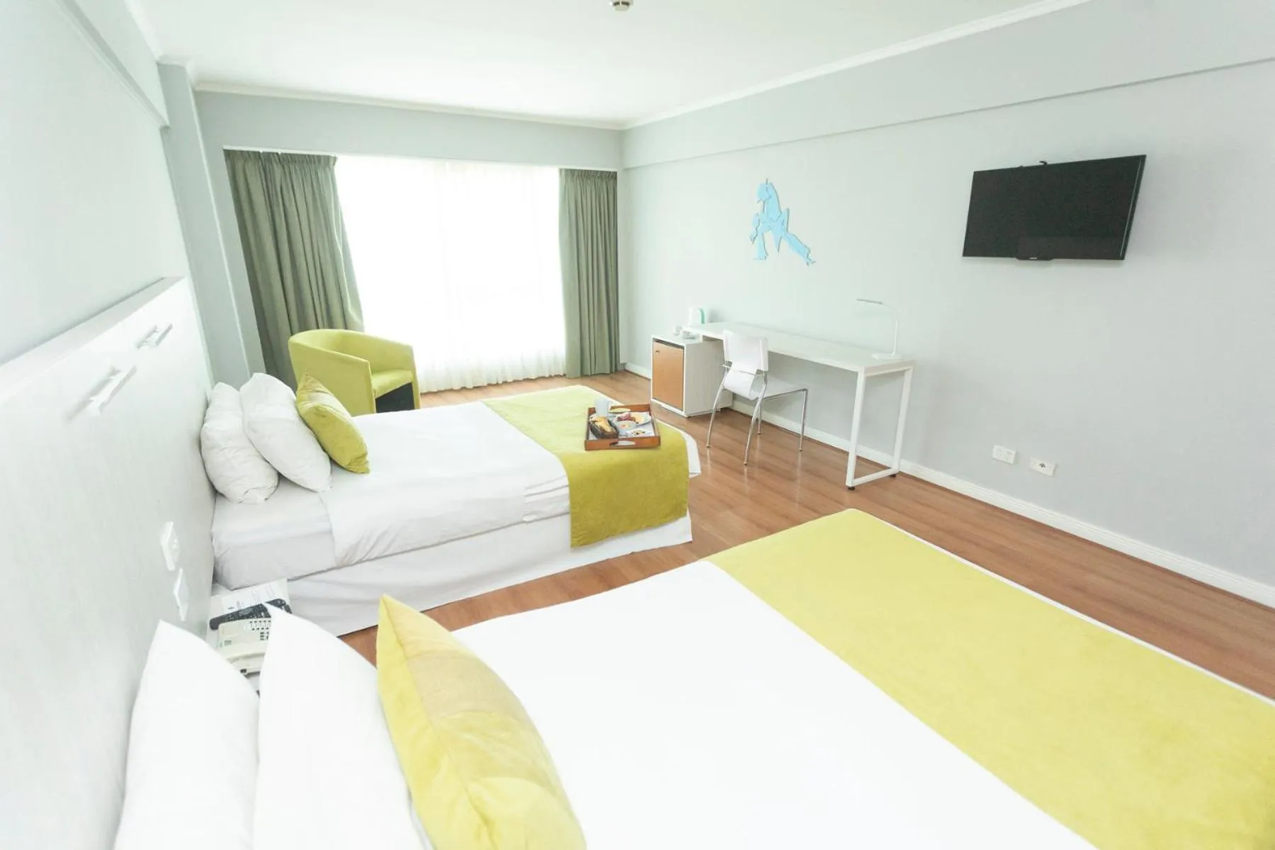 Superior Twin Avenue View in Pestana Buenos Aires