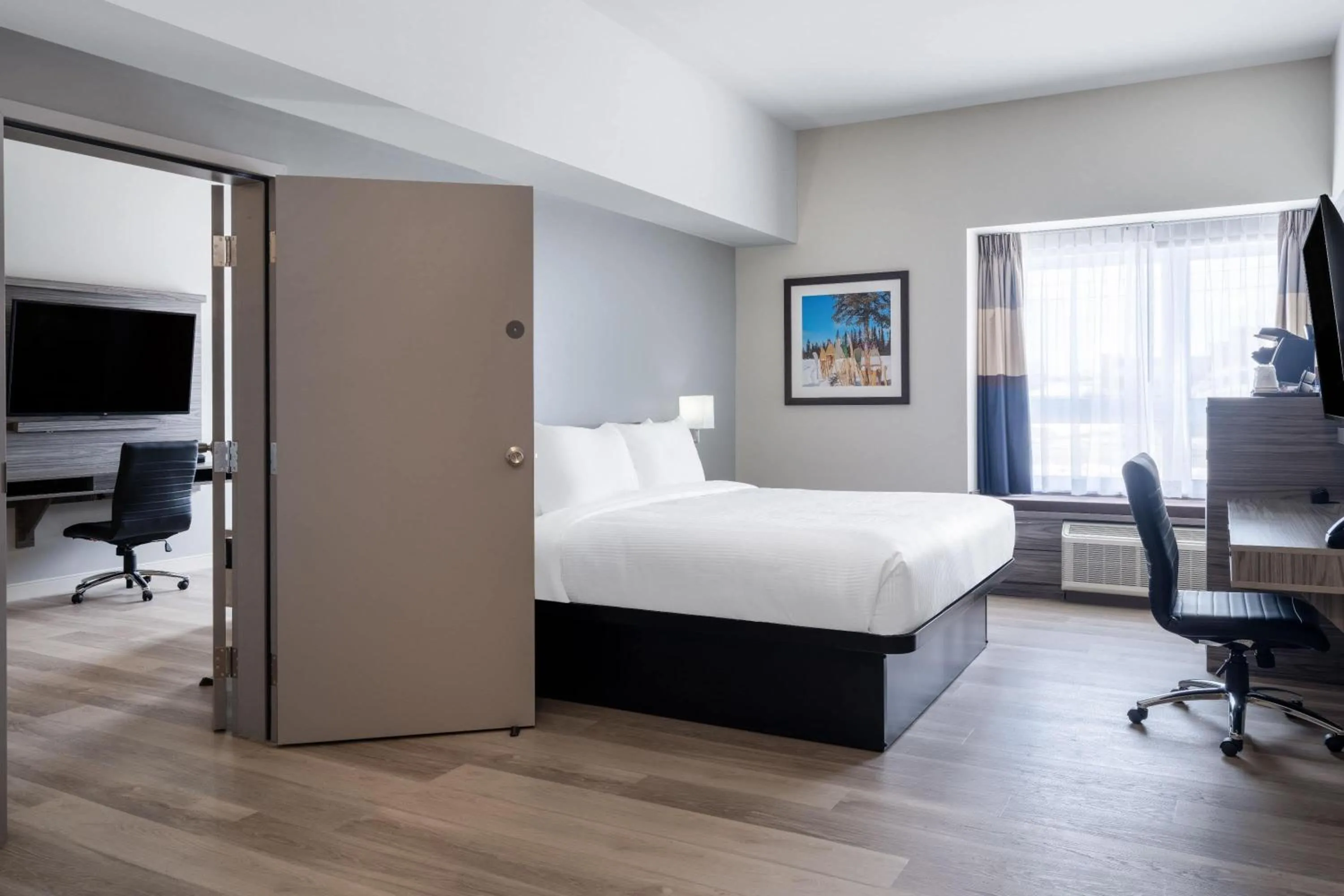 One-Bedroom King Suite - Non-Smoking in Microtel Inn & Suites by Wyndham Kanata Ottawa West