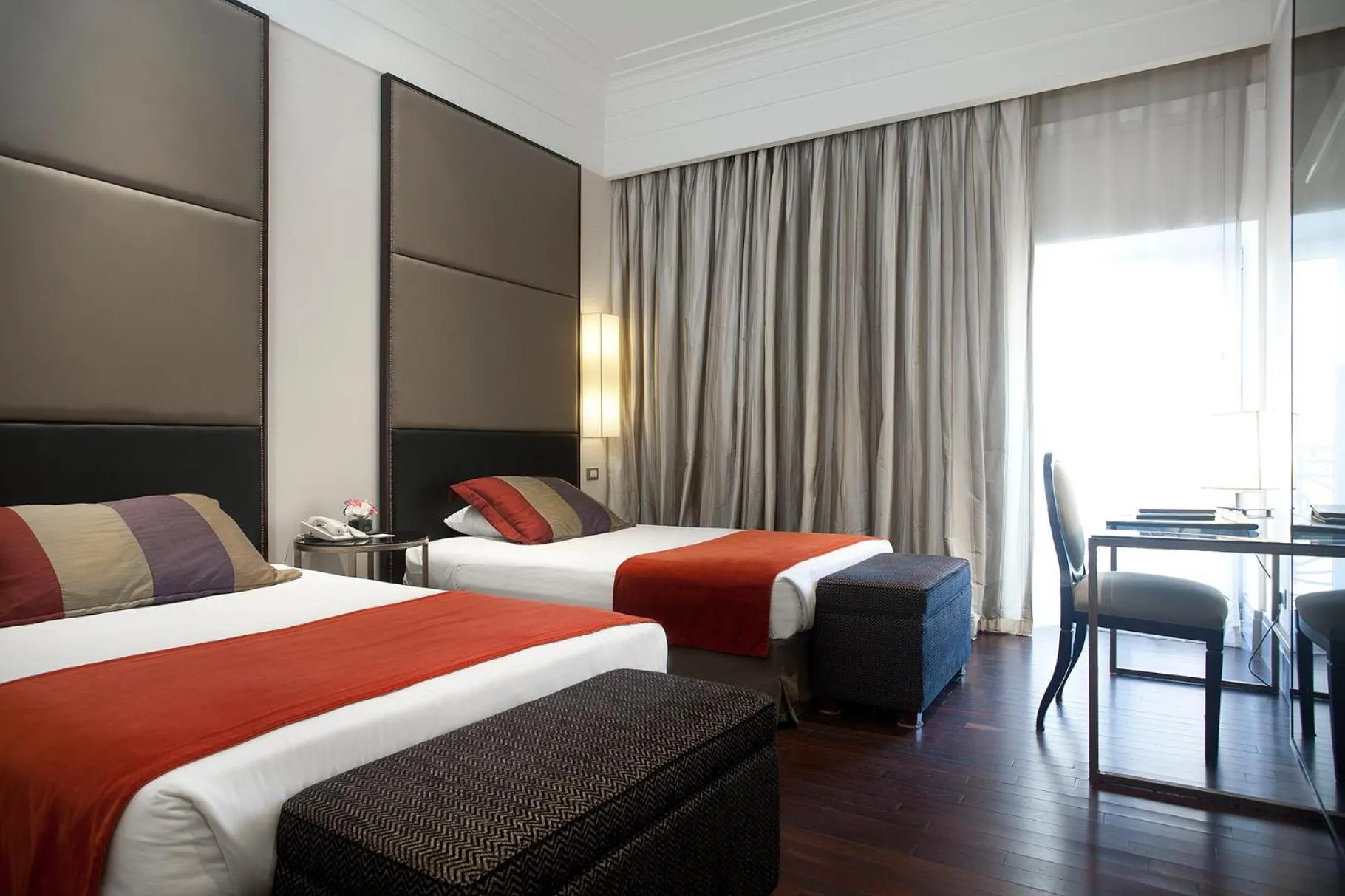 Superior Twin Room in Savoy Hotel