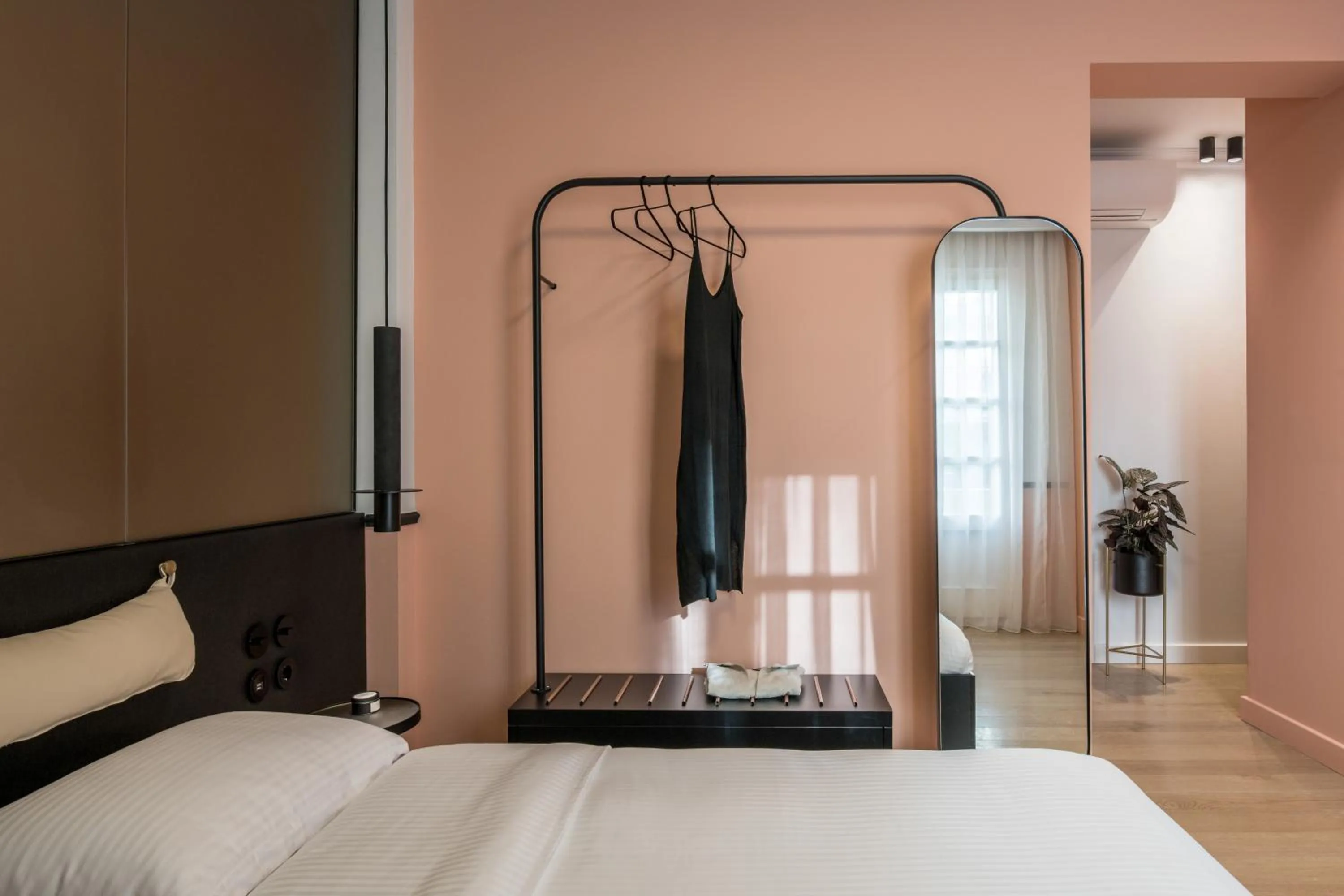 Comfort Room - single occupancy in 72 AD Suites