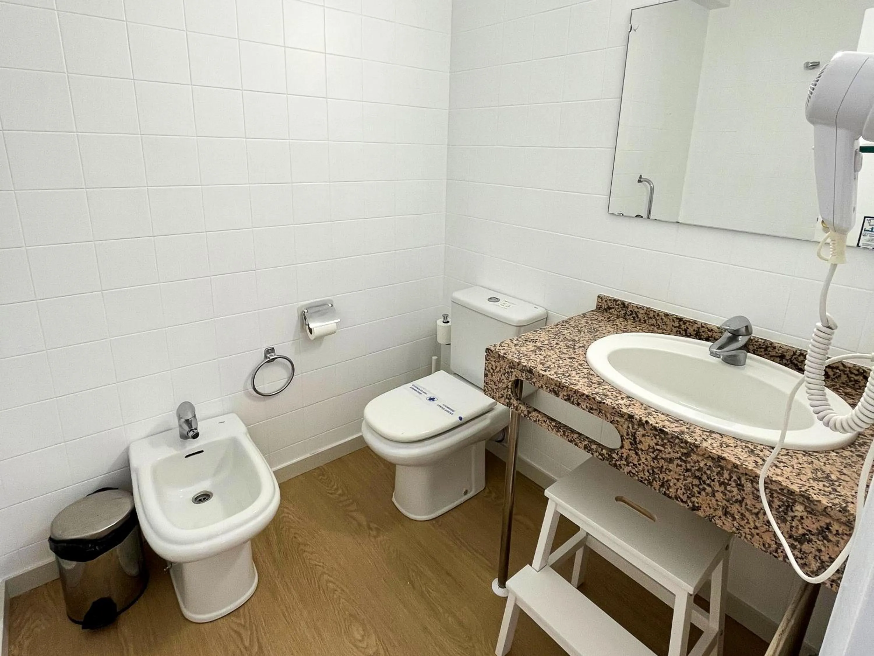 Quadruple Room in Hotel Pere D'Urg 3000