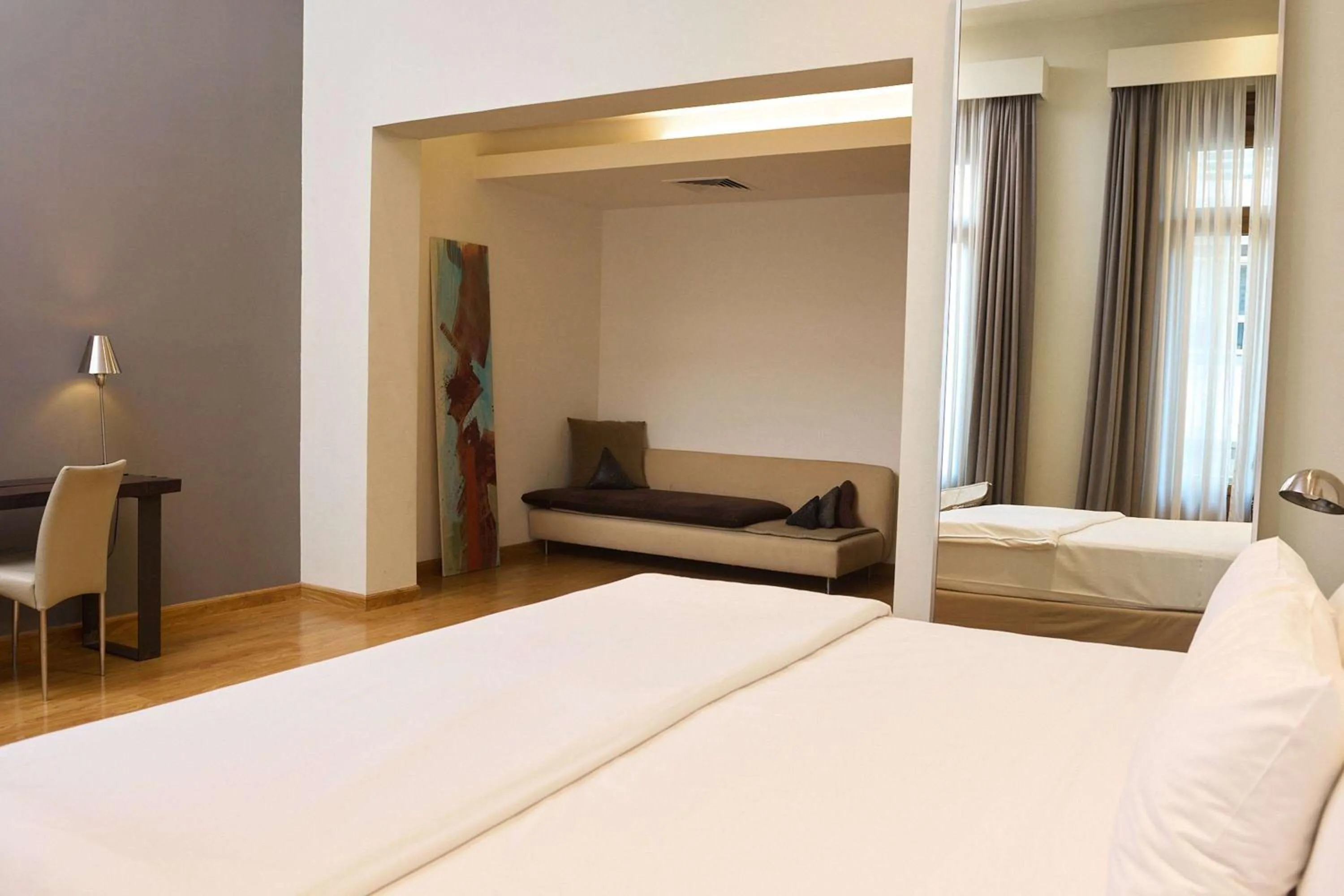 Queen Suite - Non-Smoking in Esplendor by Wyndham Buenos Aires