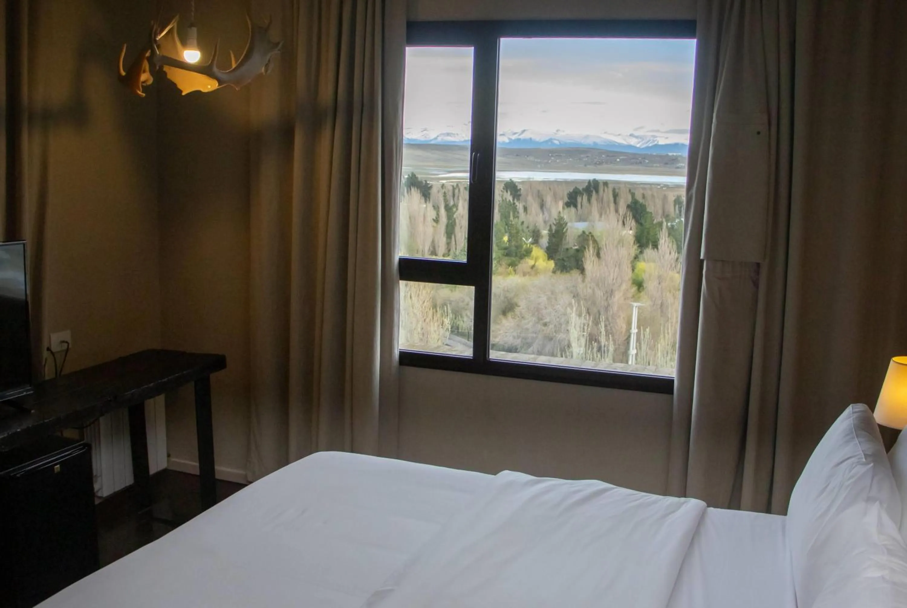 Queen Suite - Non-Smoking in Esplendor by Wyndham El Calafate