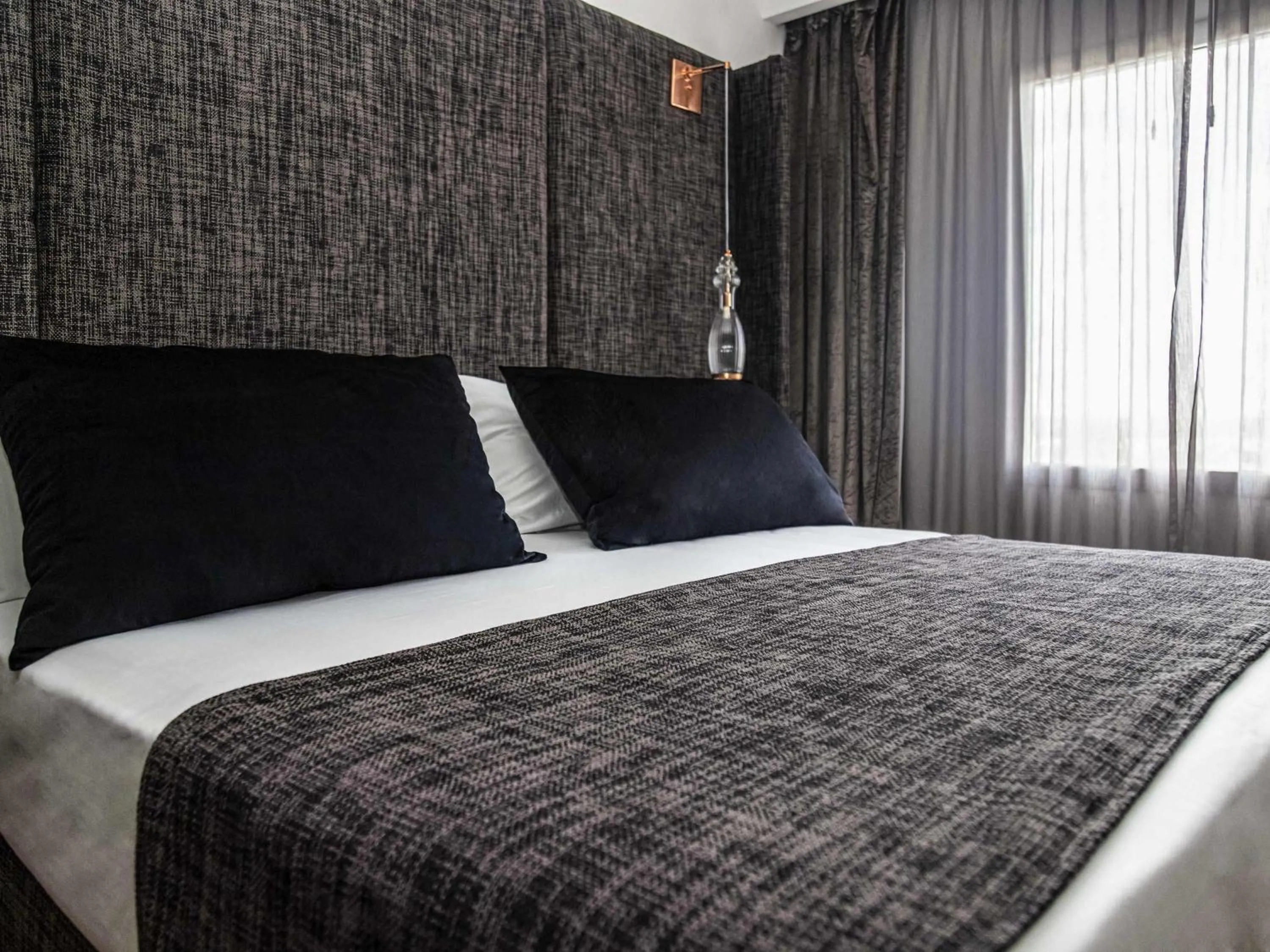 Presidential King Suite in Mercure Rosario