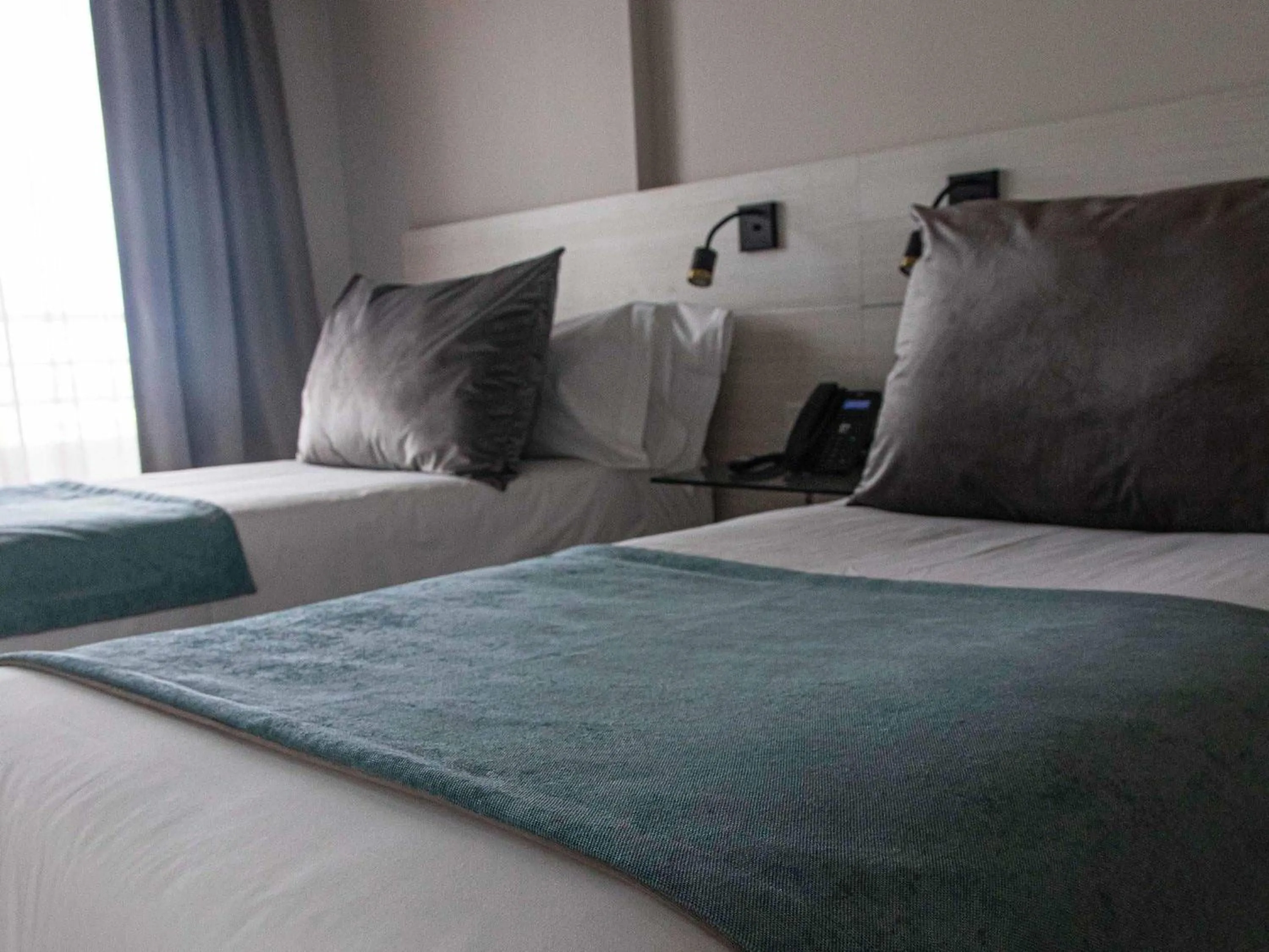 Standard Twin Room in Mercure Rosario