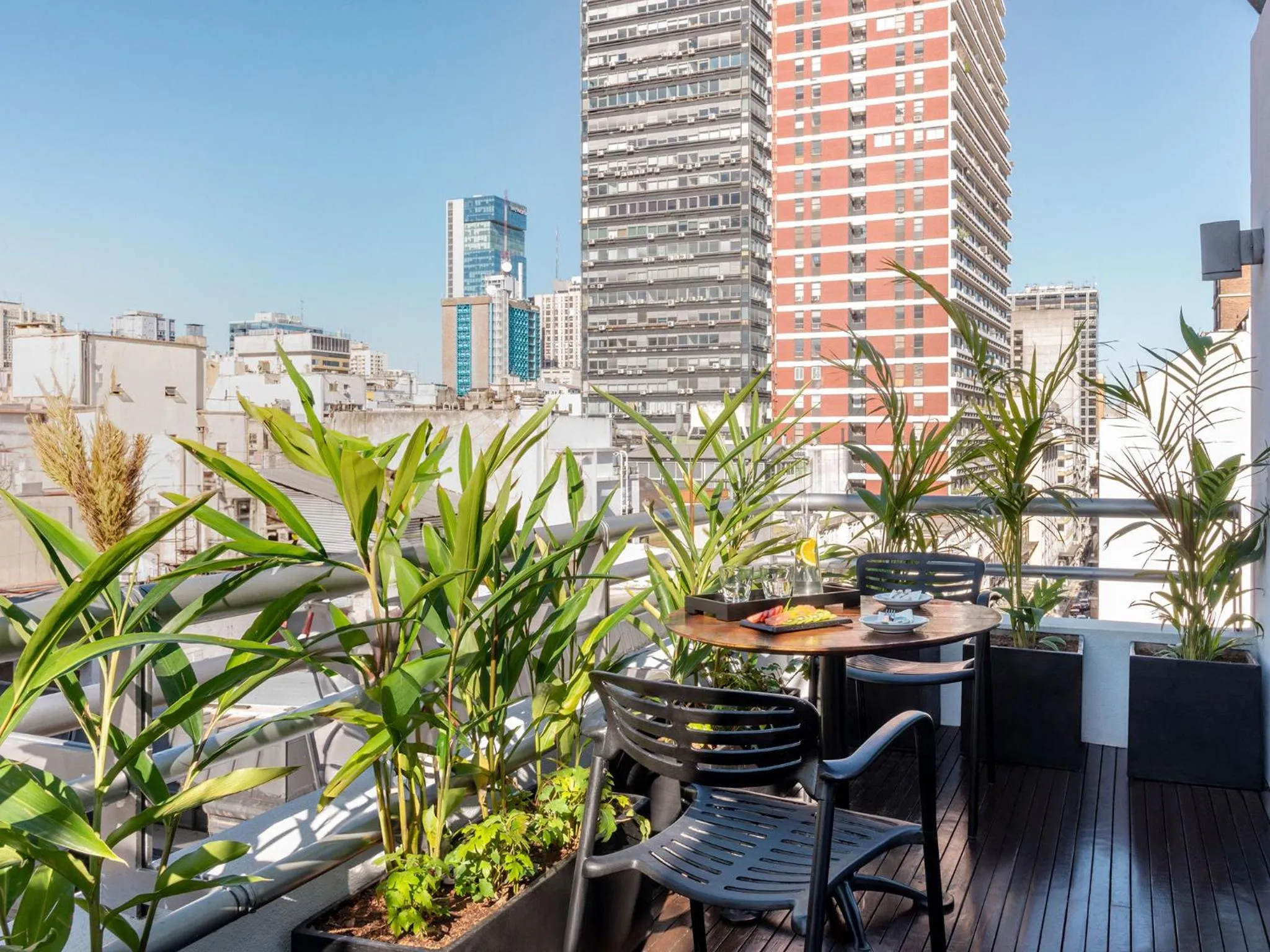 Property building in HTL Urbano
