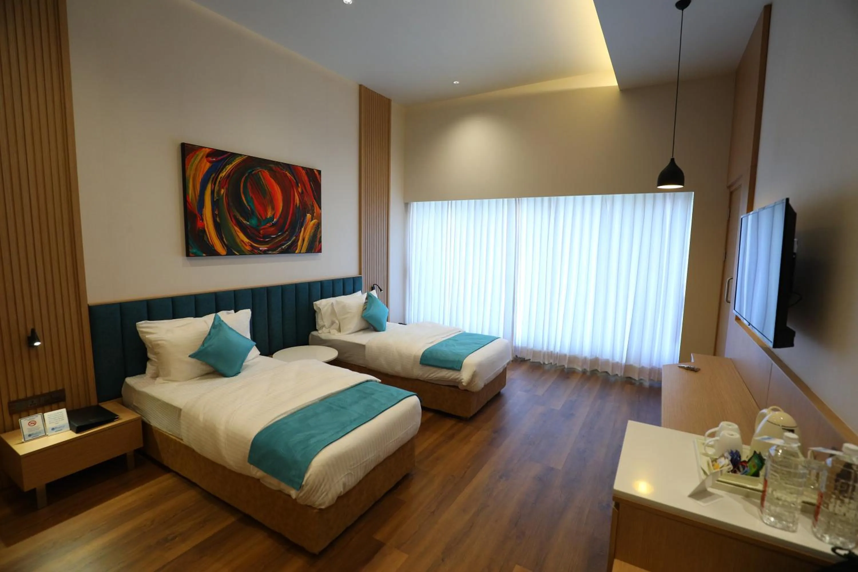 Deluxe Twin Room - single occupancy in Hotel Blueivy Anand