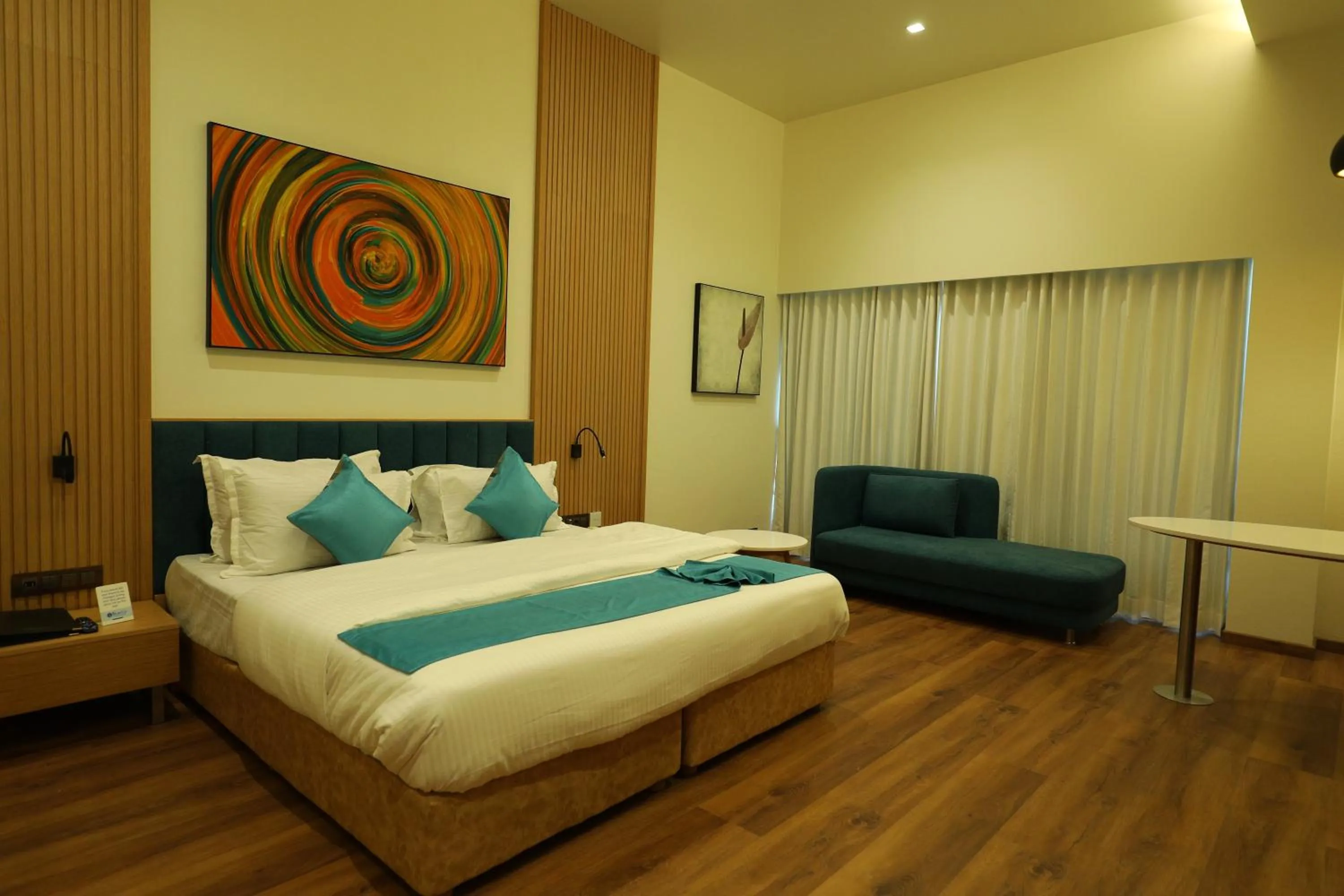 Deluxe Room - single occupancy in Hotel Blueivy Anand