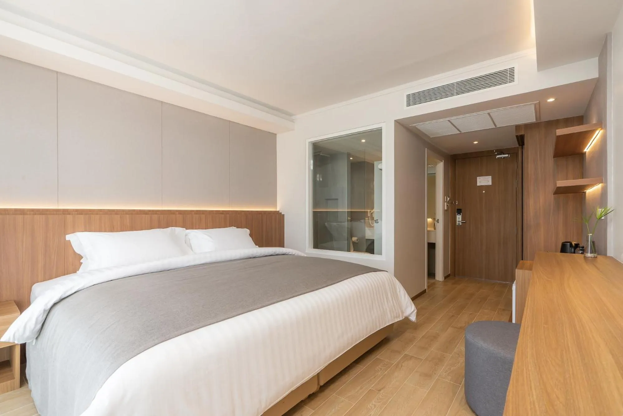 Superior King Room in Shambhala Hotel Pattaya