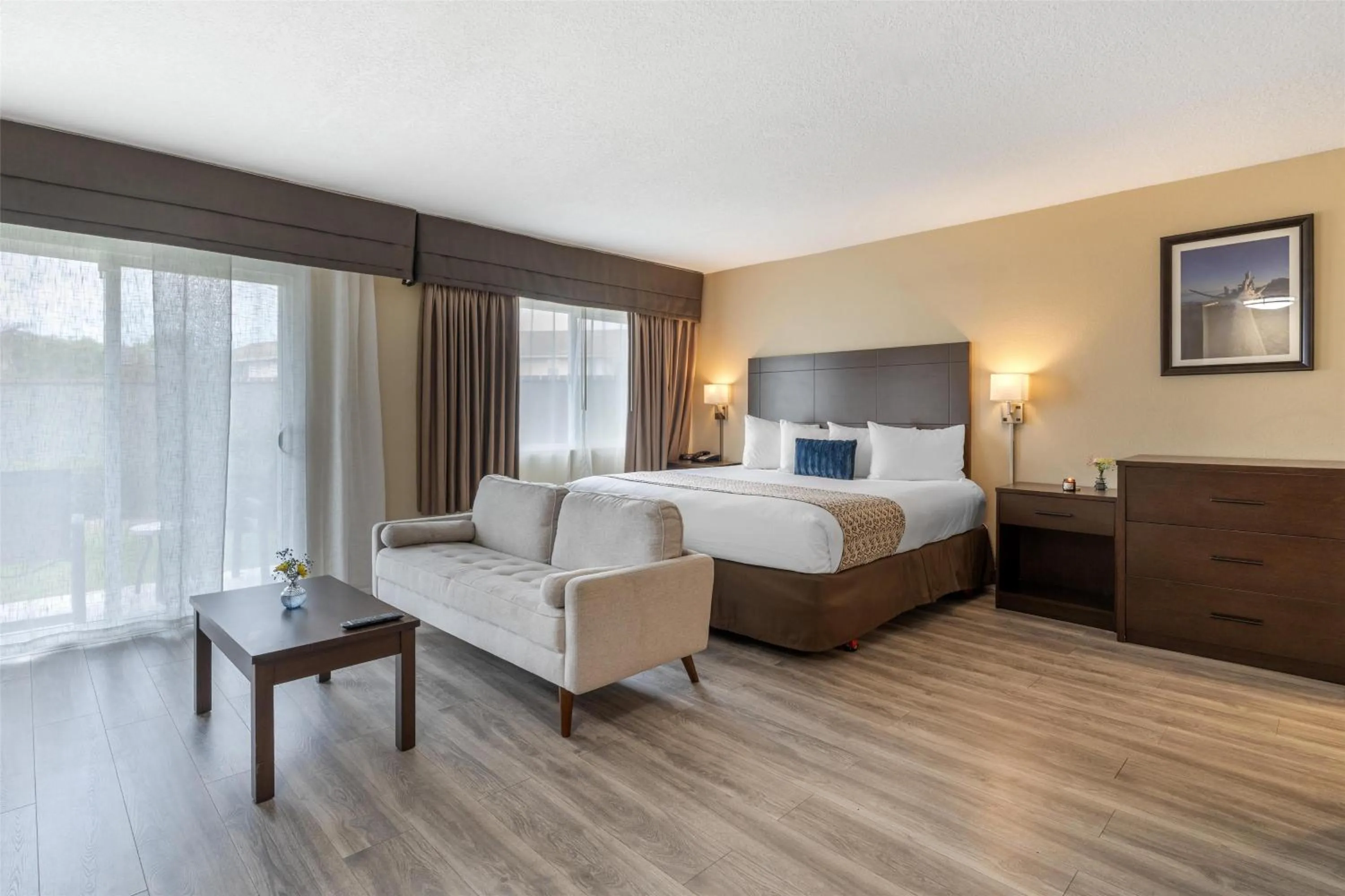 King Suite with Patio and Kitchenette - Non-Smoking in Best Western Westminster Inn