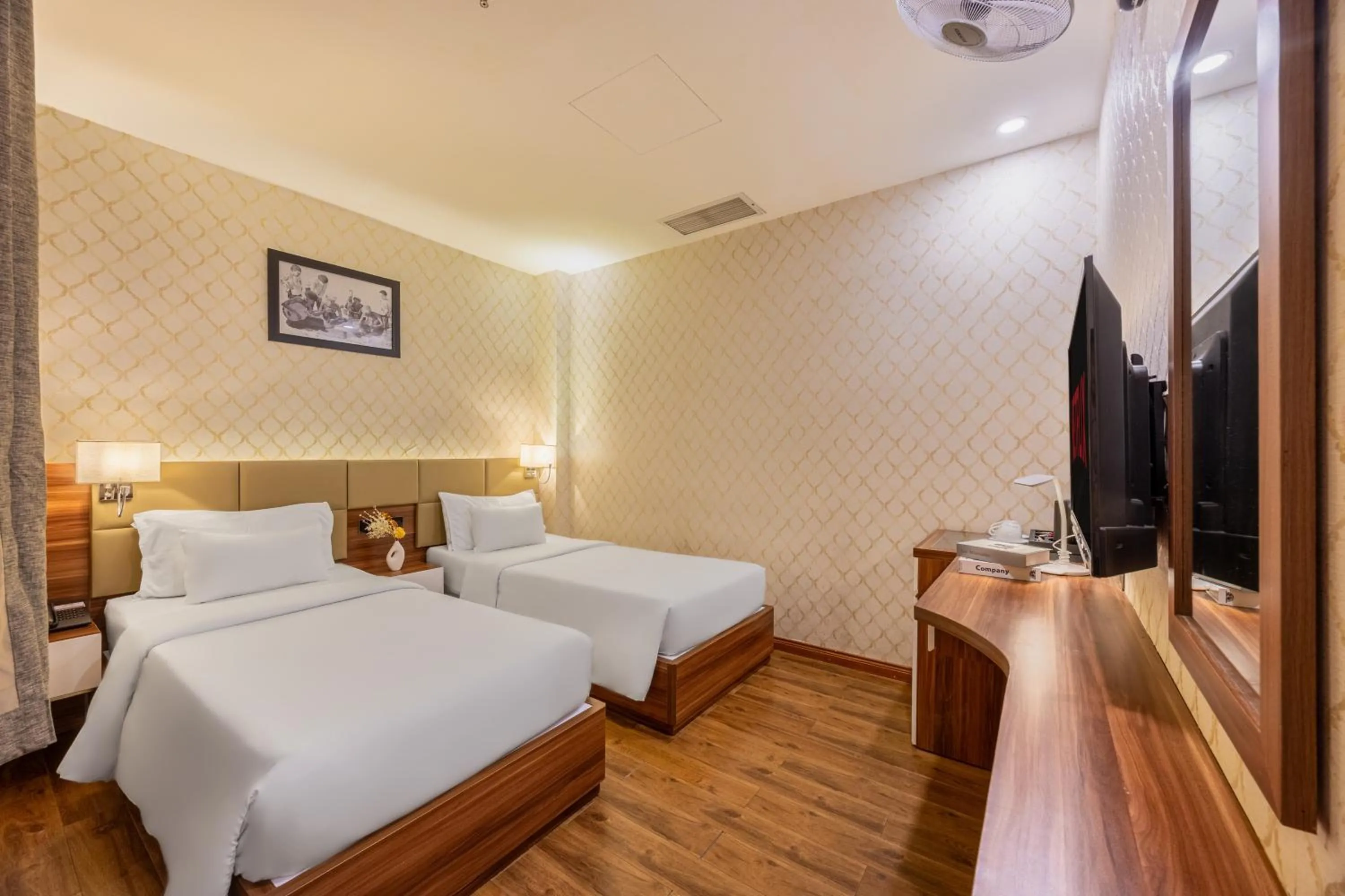 Superior Twin Room in A25 Hotel - 29 Lê Thị Hồng Gấm