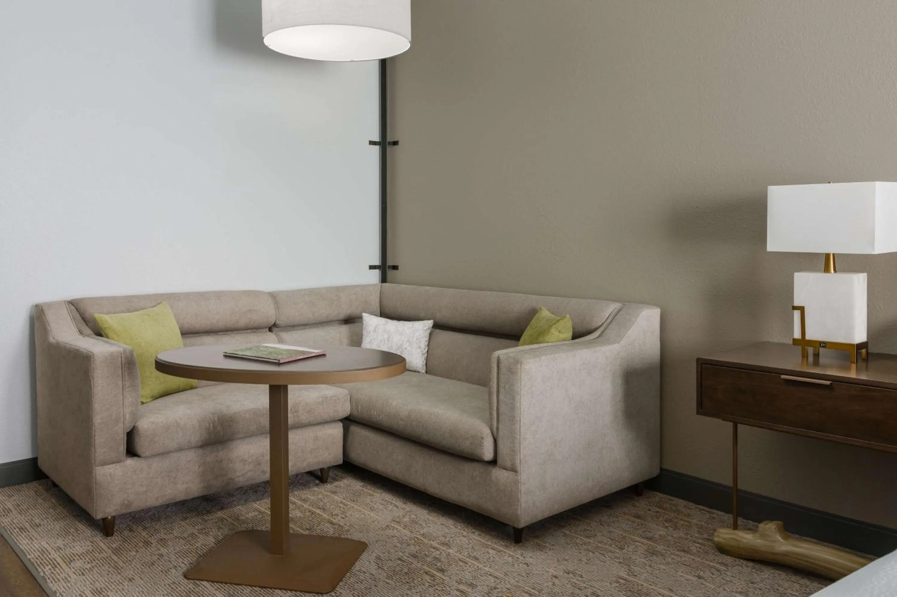 Studio with Two Queen Beds in The Bluff Savannah Historic District, Tapestry by Hilton