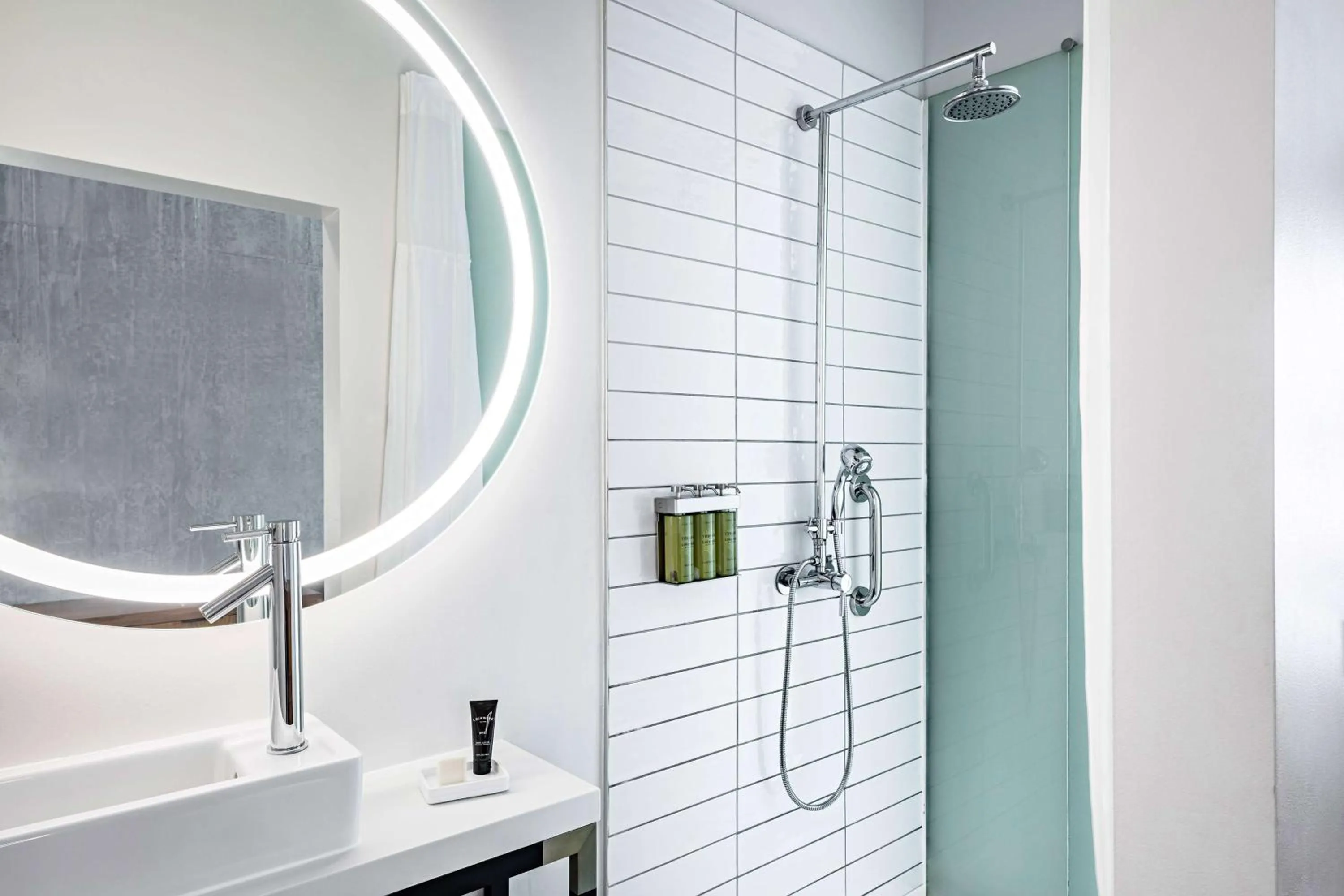 King Room in The LOOM Hotel, Tapestry Collection by Hilton