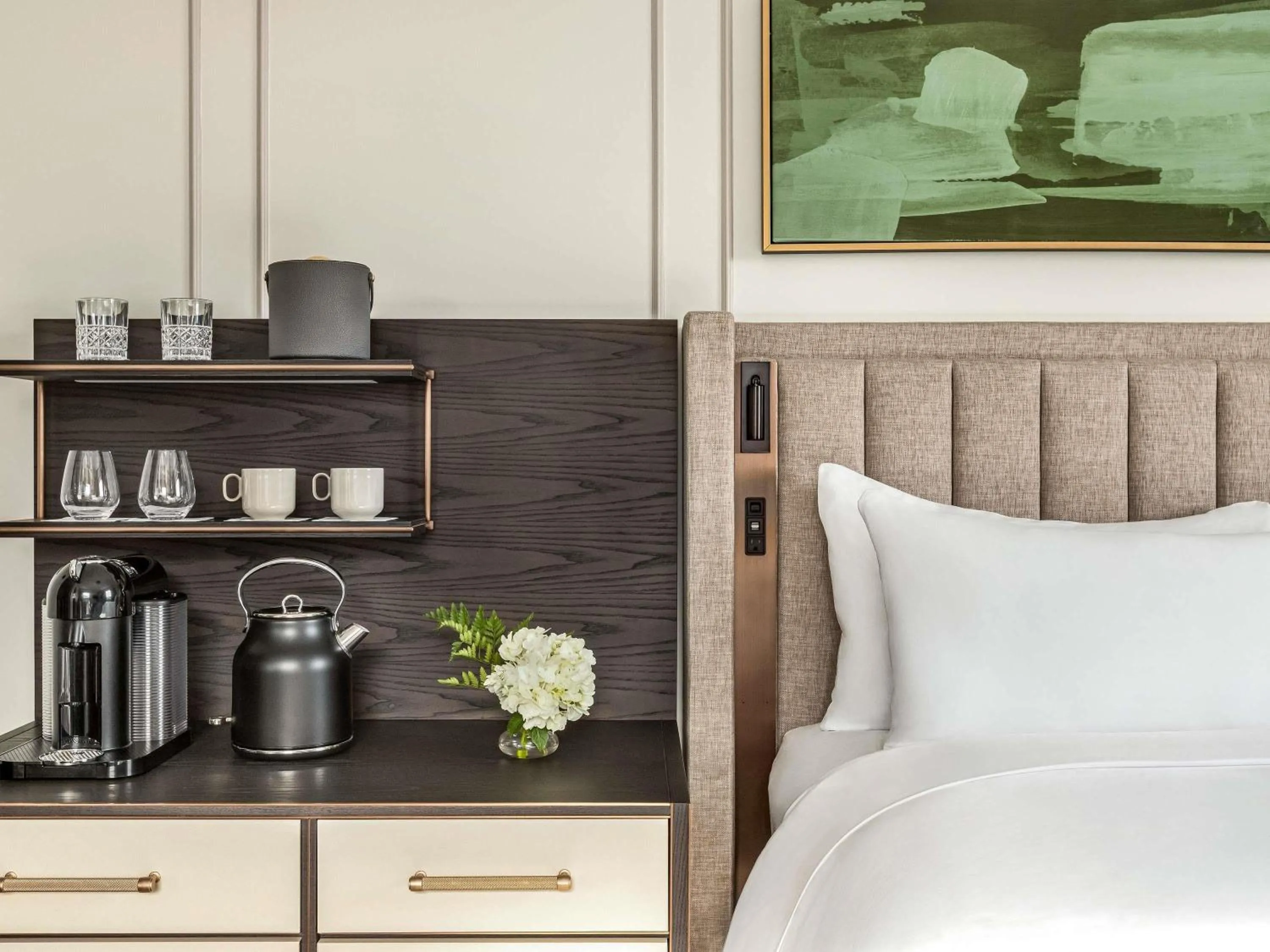 Deluxe King Room in Fairmont Château Lake Louise