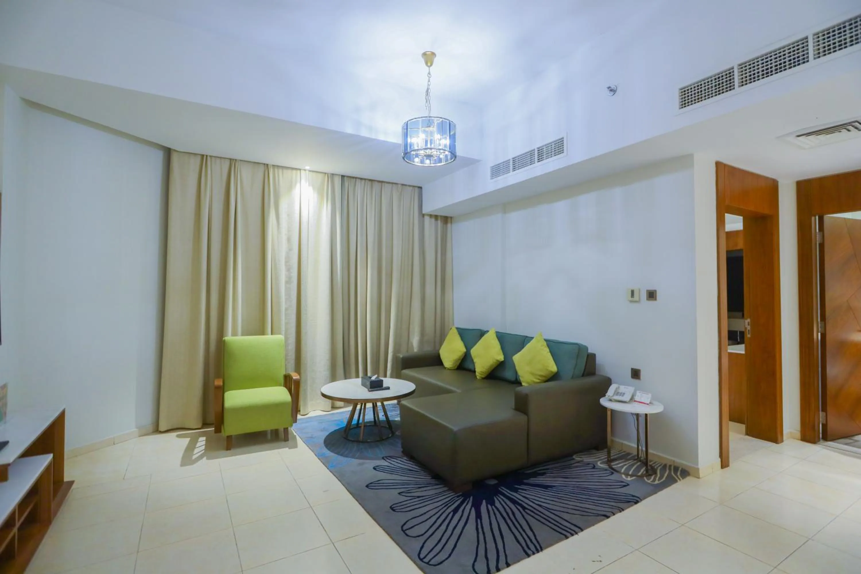 Junior Suite in Ramee Palace Hotel