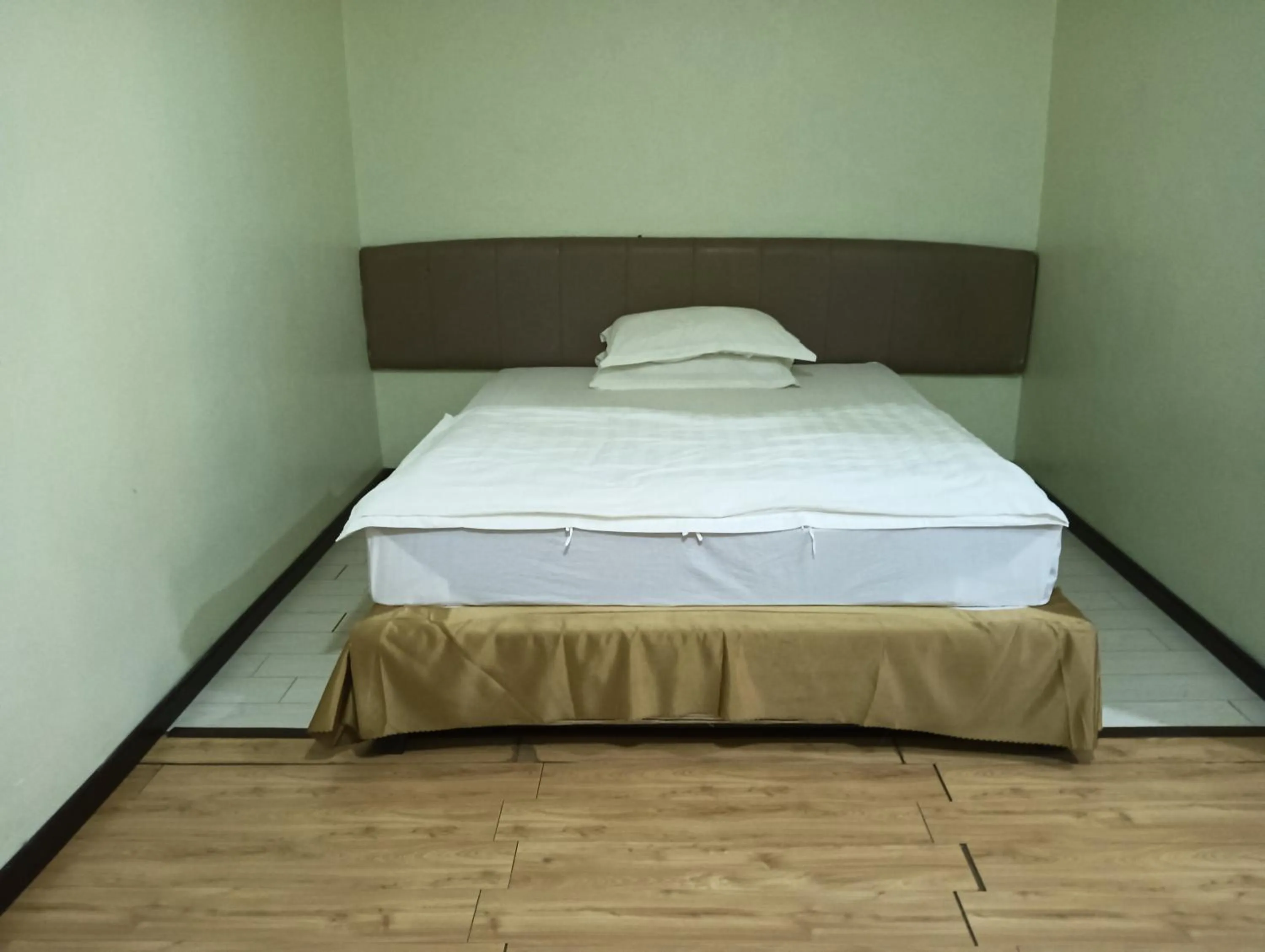 Deluxe Double Room in Hotel O Oriental Hotel