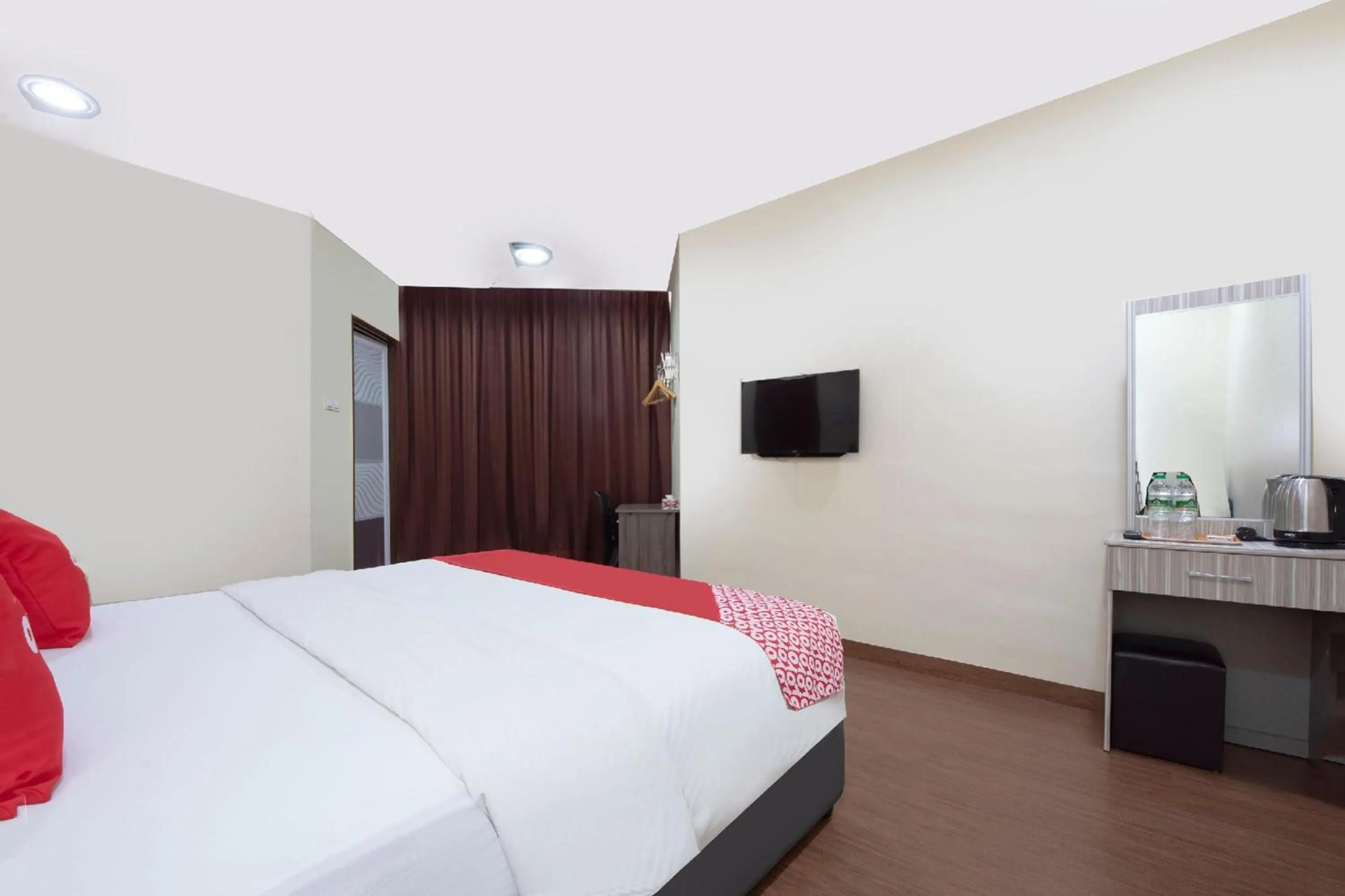 Deluxe Double Room in Hotel O Jasin