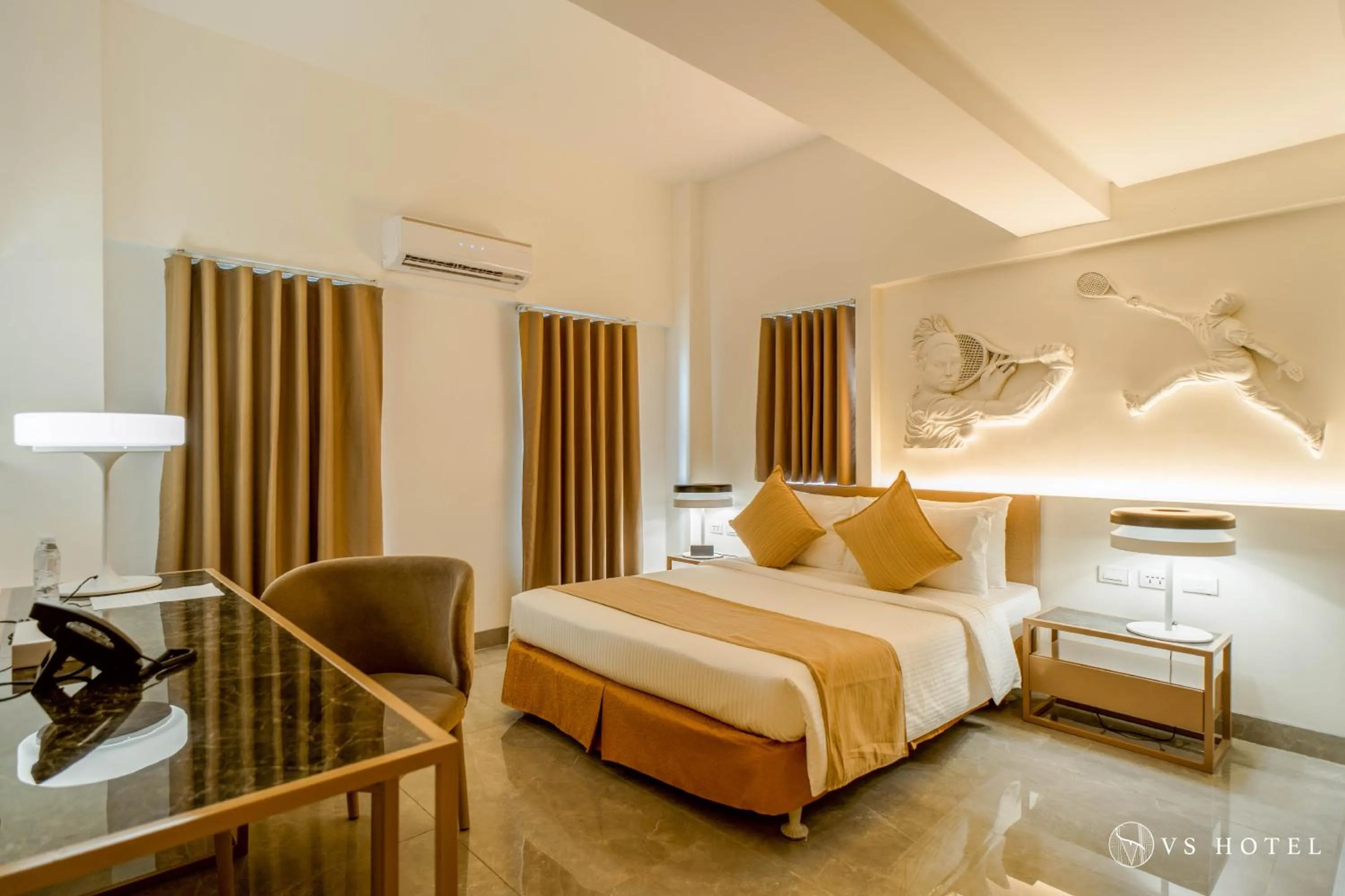 Standard Queen in VS Hotel