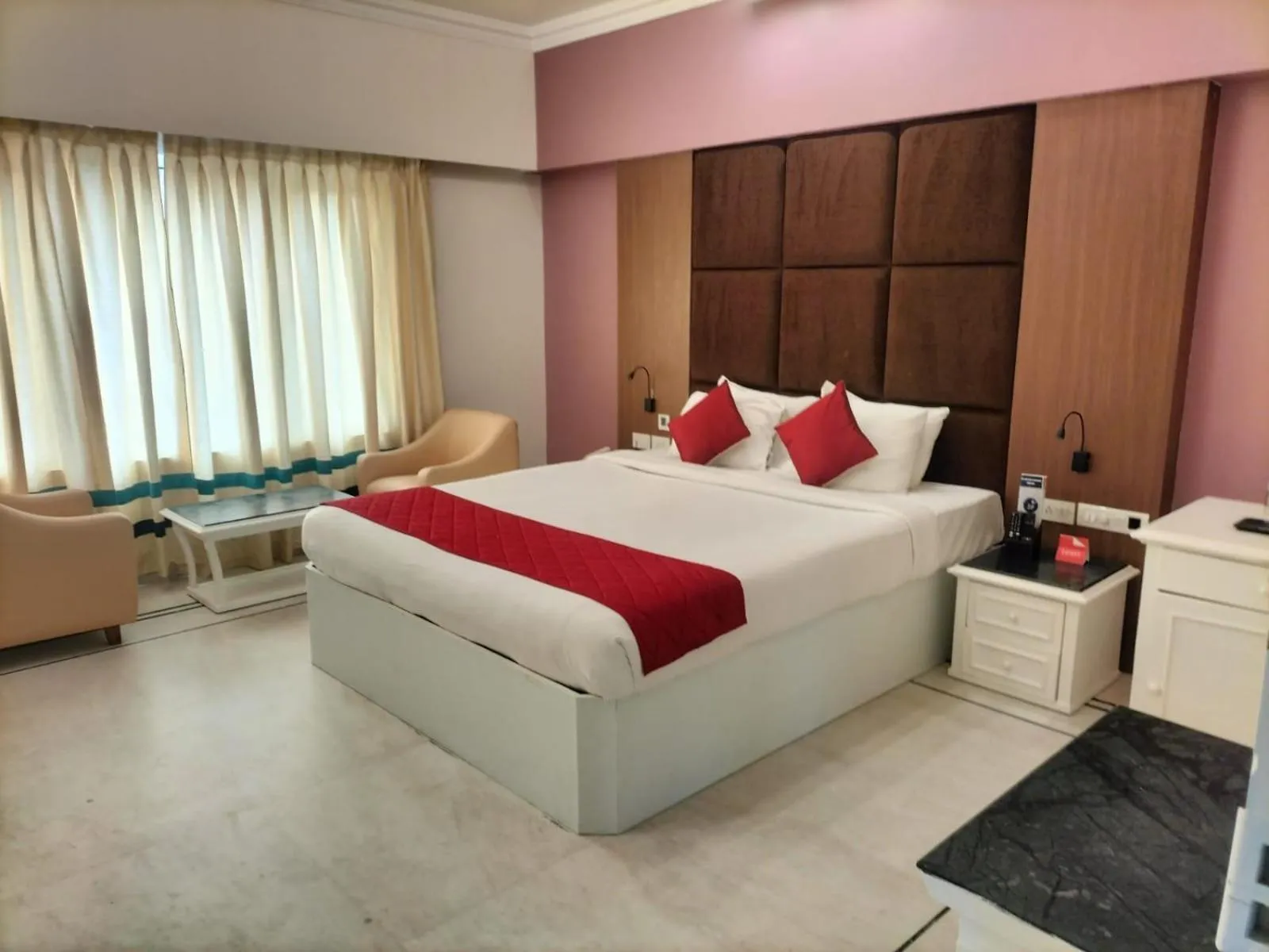 Superior King Room - single occupancy in Zip By Spree Hotels Surabi International Vellore
