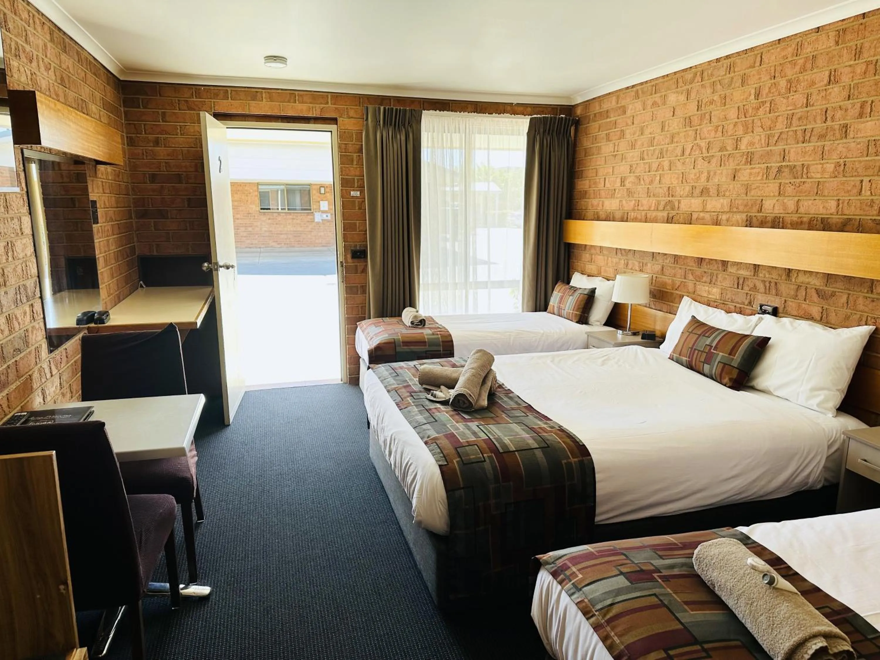 Deluxe Family Room in Moama Central Motel