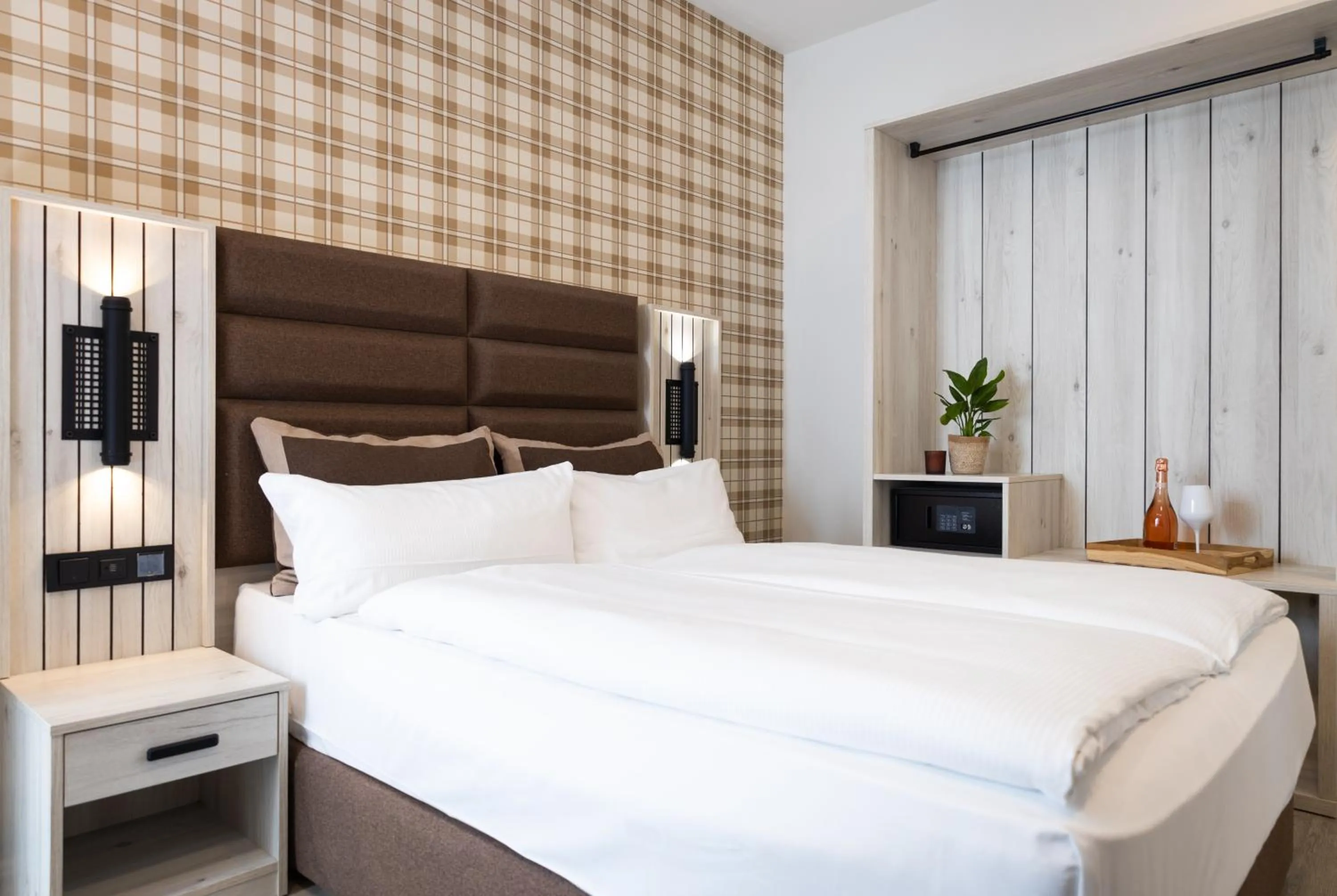 Standard Queen Room in Hotel Innception