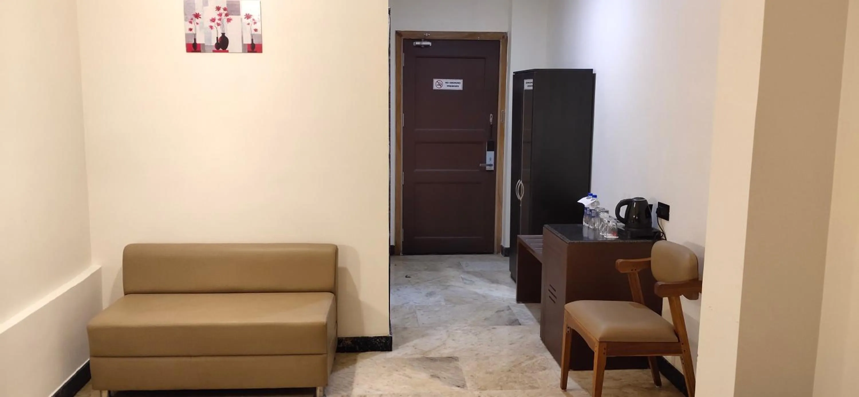 Deluxe Double Room with Balcony in The Jamun Tree