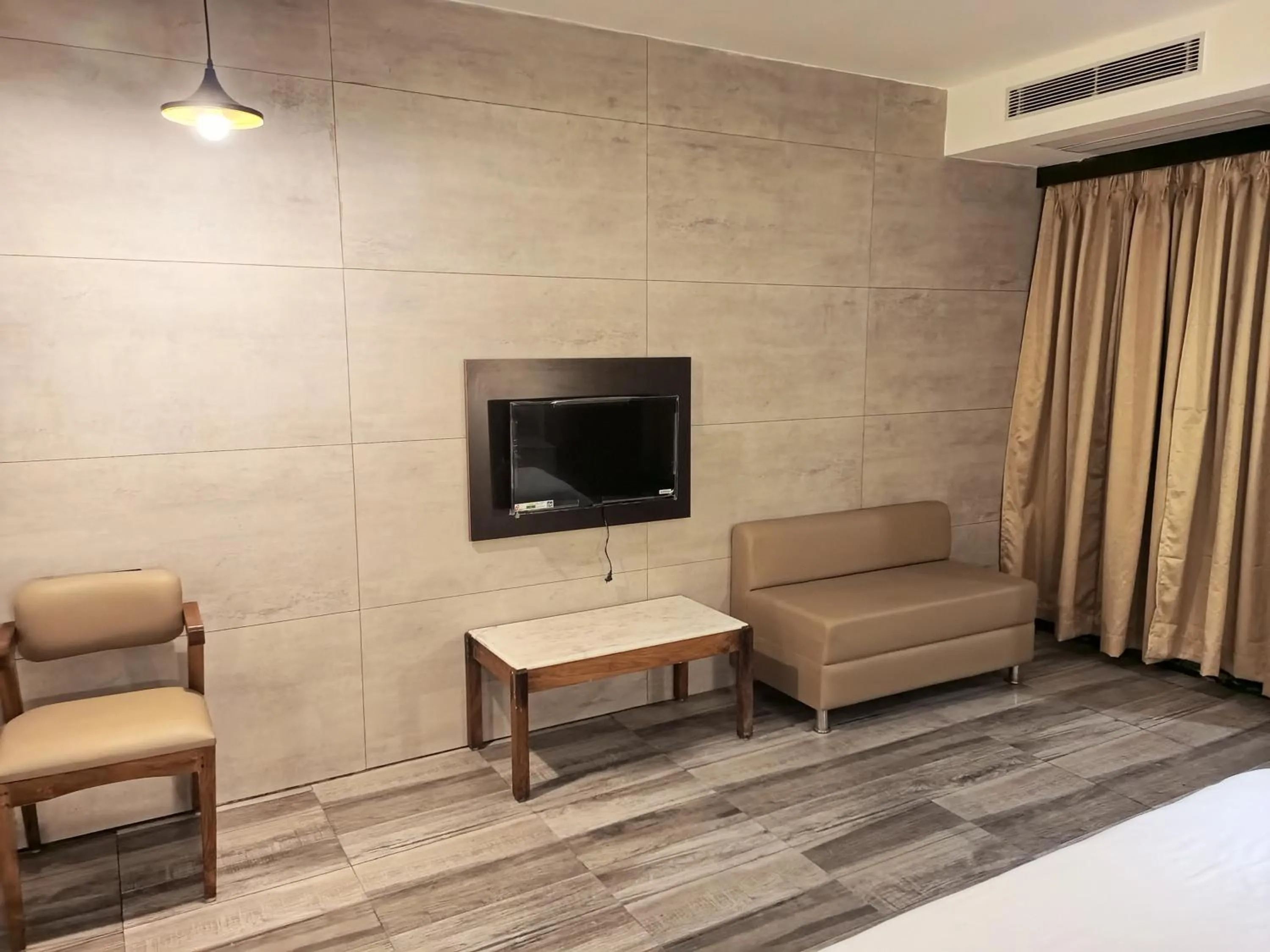 Superior Deluxe Double or Twin Room  in The Jamun Tree