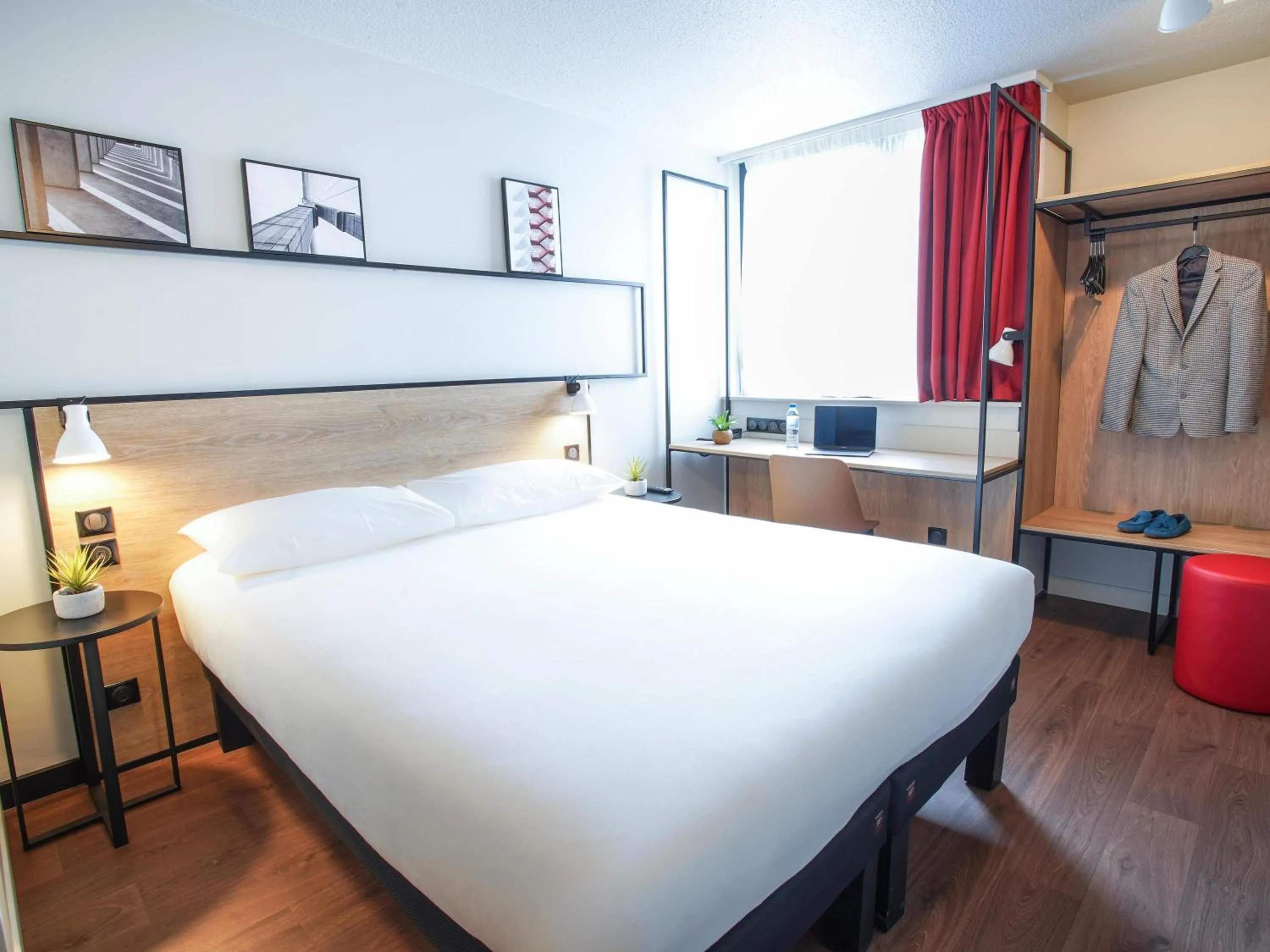 Standard Double Room in Ibis Tours Centre Giraudeau