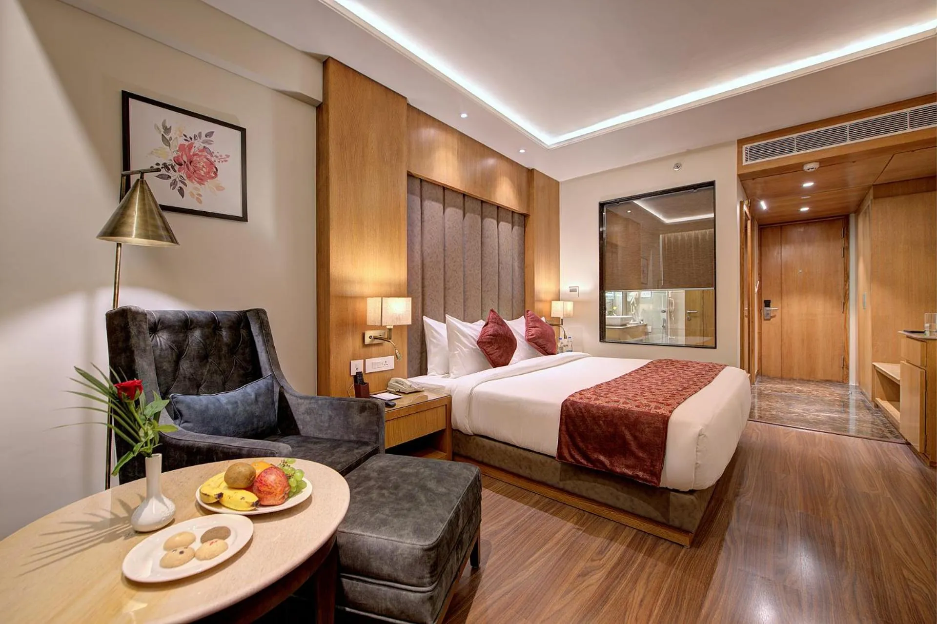 King Room with Balcony in Best Western Plus Revanta Mcleod Ganj