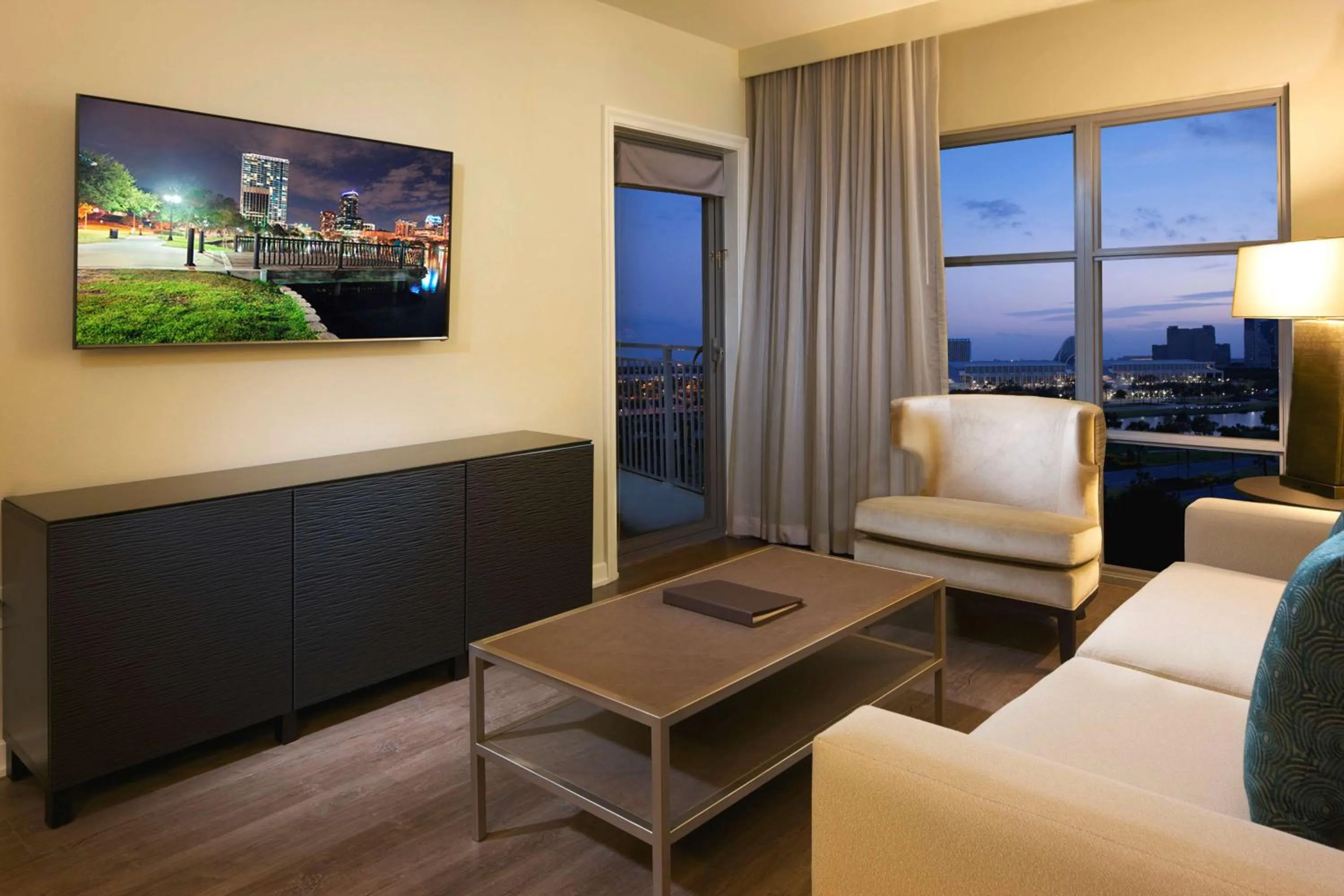 One-Bedroom Suite with Kitchen in Hilton Grand Vacations Club Las Palmeras Orlando