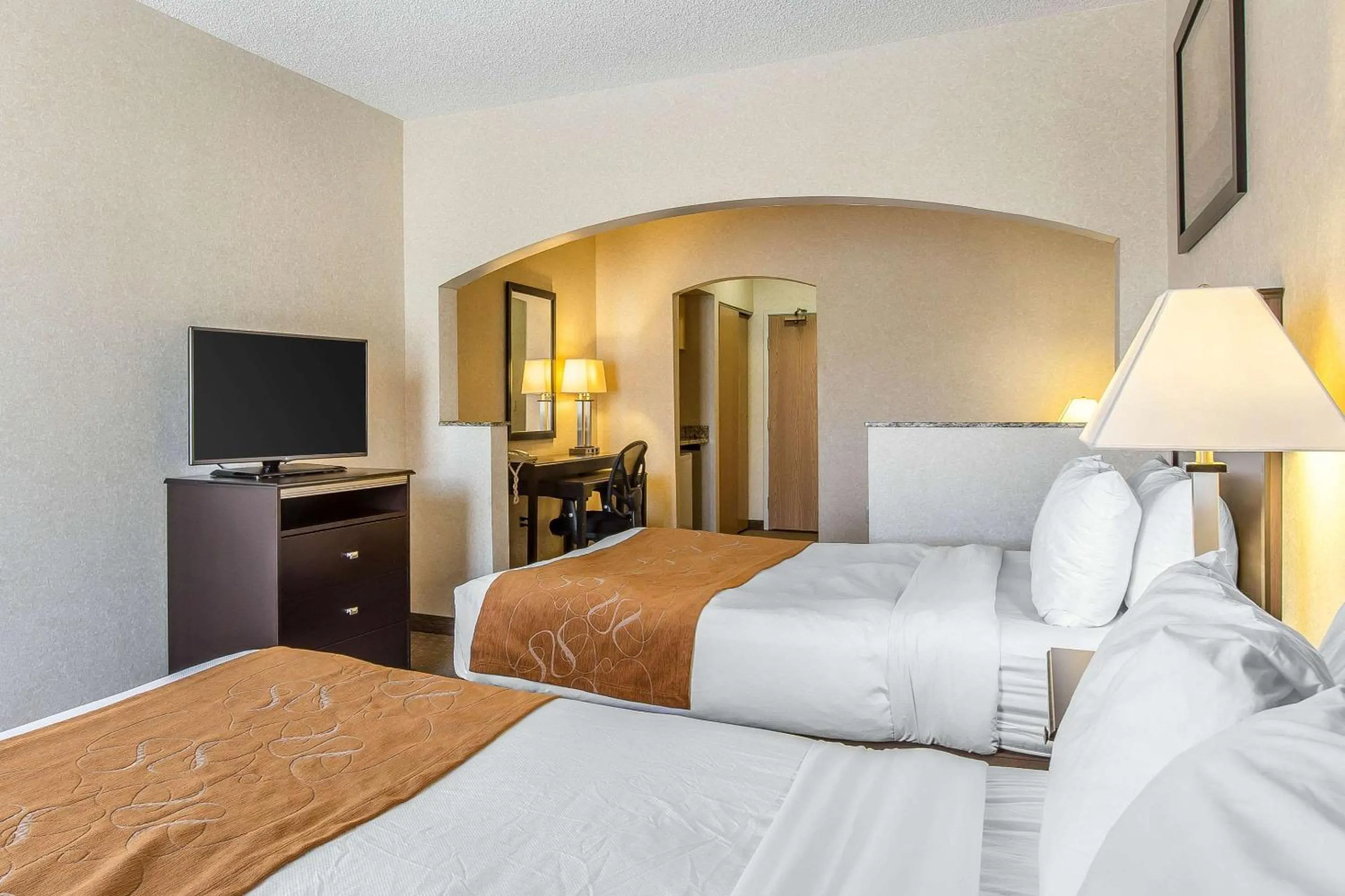 Queen Suite with Two Queen Beds - Accessible/Non-Smoking in Comfort Suites Summit County