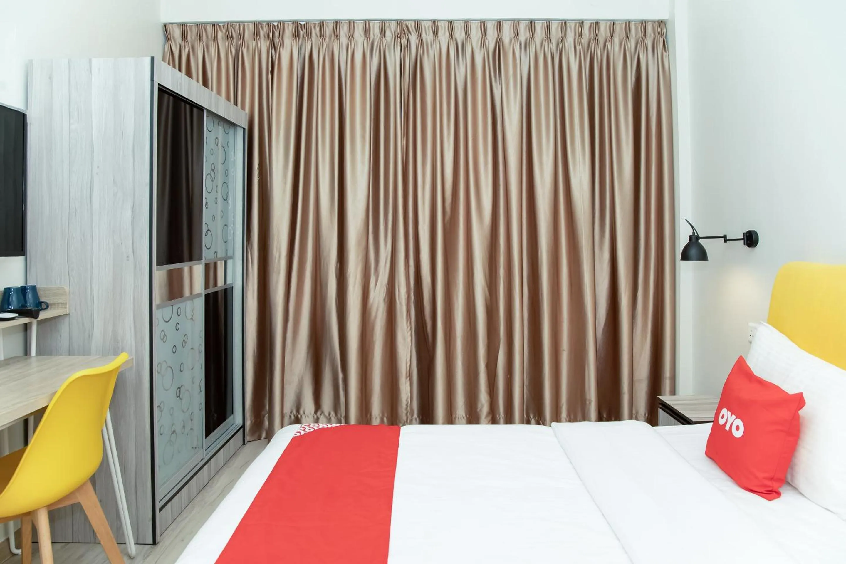 Deluxe Suite in Capital O 90406 Mirani Hotel