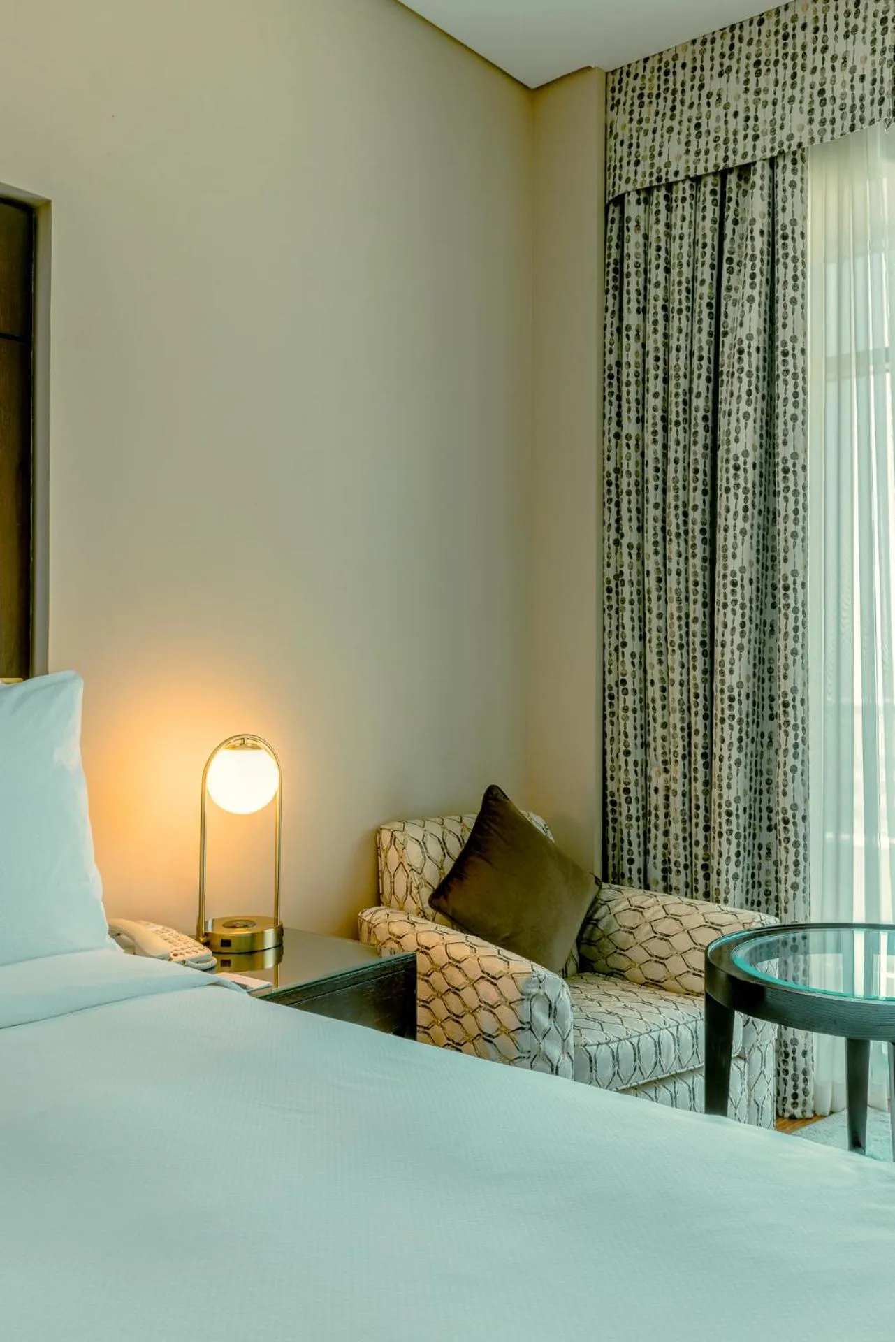 Executive Suite One Bedroom with Pool View in TIME Oak Hotel & Suites