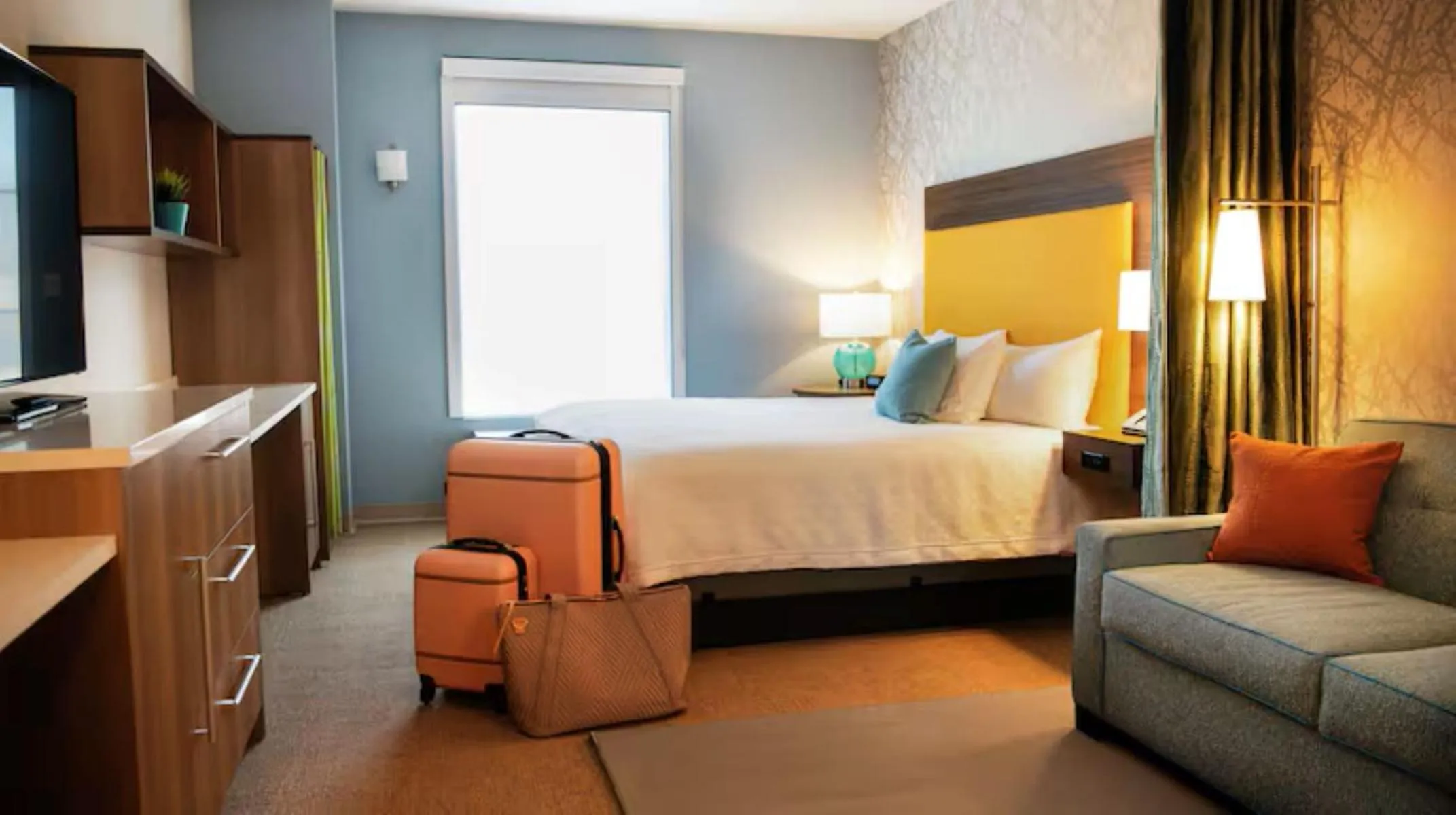 King Studio Suite with Roll-In Shower - Mobility Accessible in Home2 Suites By Hilton Hayward