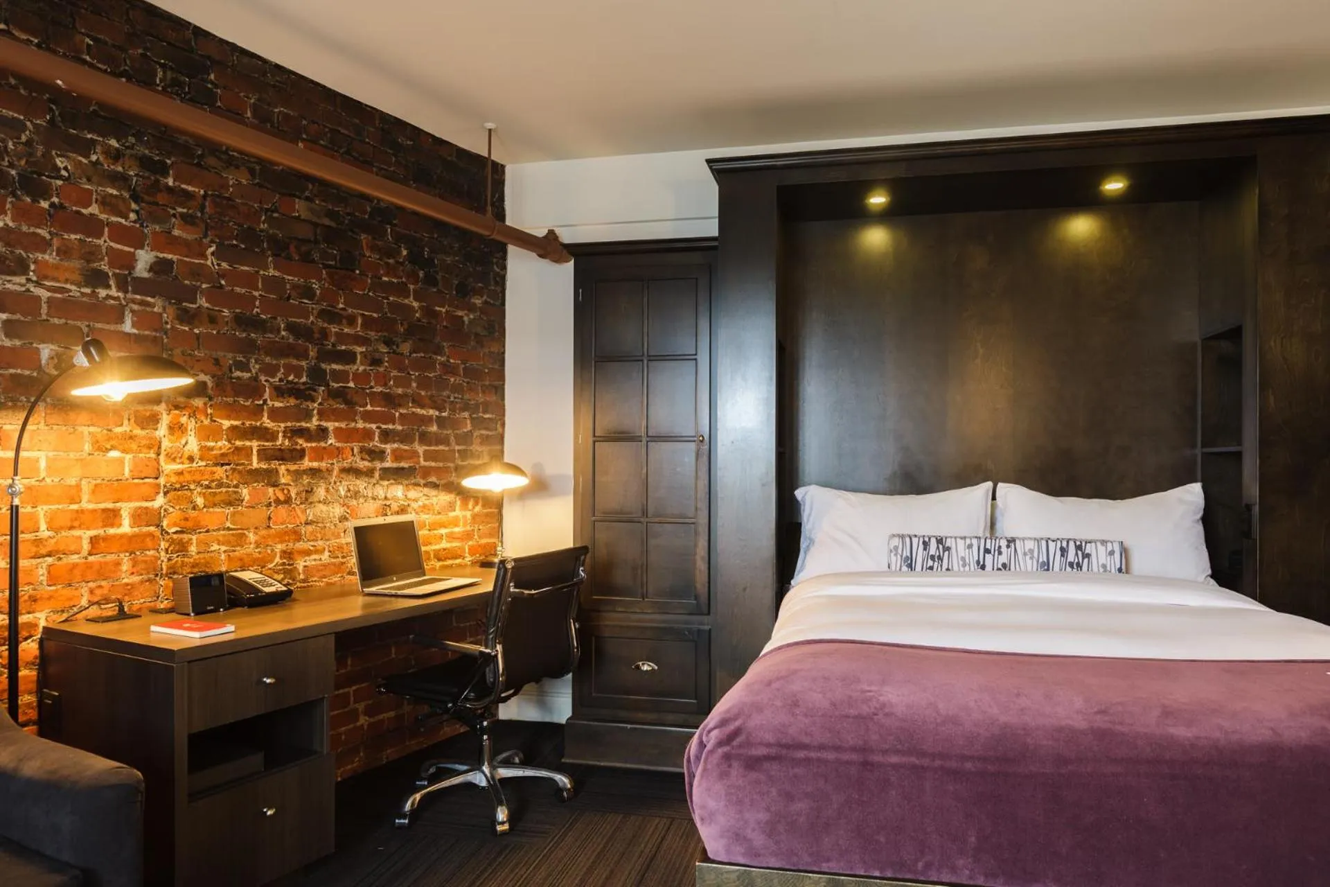 Classic Queen Room in Hôtel des Coutellier