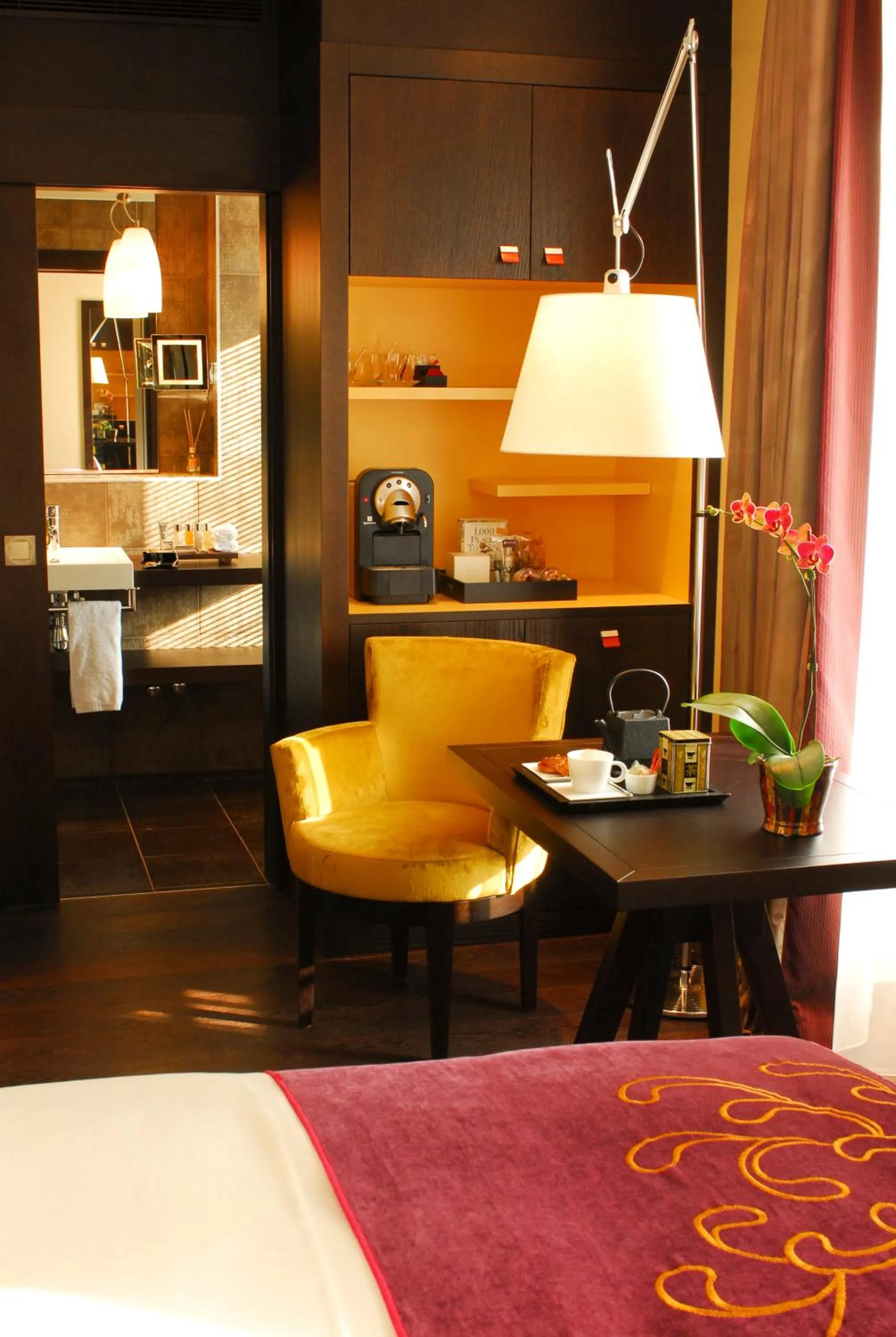 Superior Double or Twin Room in Eastwest Hôtel by Malone