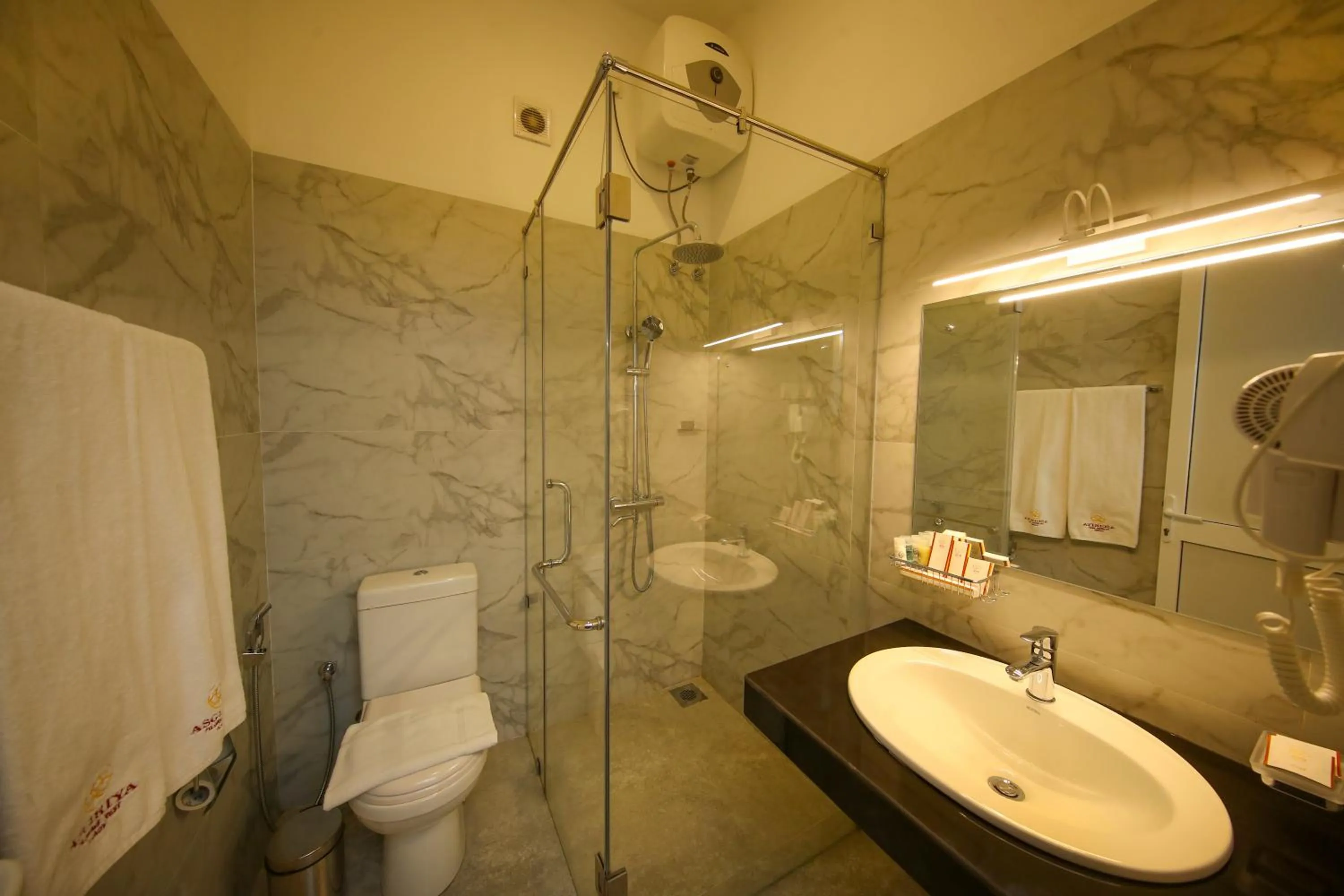 Deluxe Double Room in BPR - Asgiriya ,Kandy