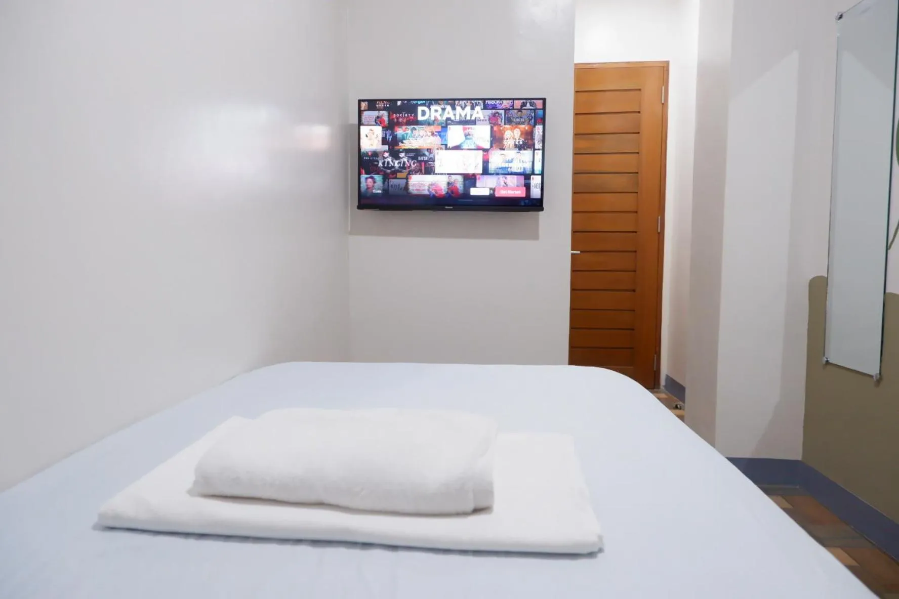Standard Double Room in FB DORMITEL SUITES