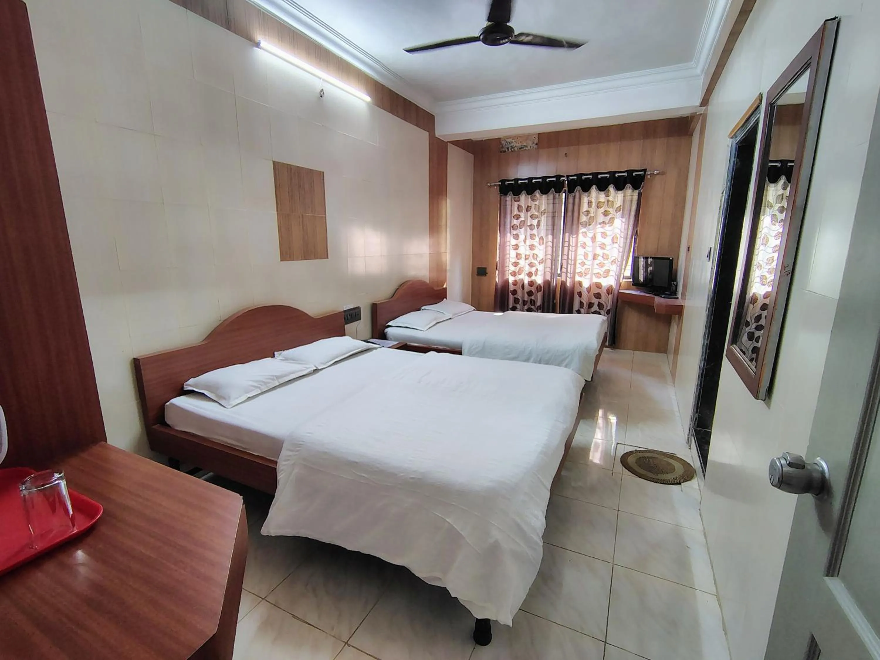 Comfort Quadruple Room in Hotel Dhruv Palace