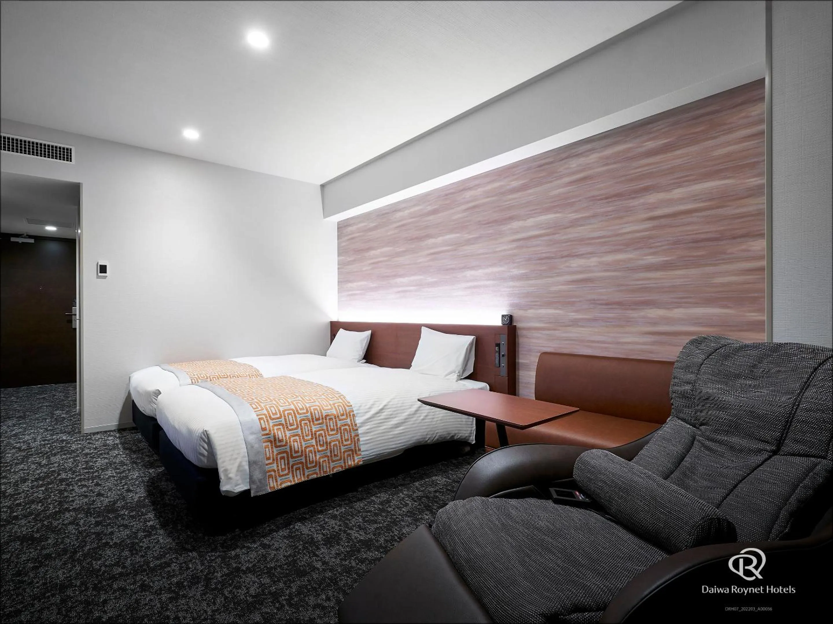 Superior Twin Room - single occupancy - Non-Smoking in Daiwa Roynet Hotel Kumamoto Ginzadori PREMIER - former Daiwa Roynet Hotel Kumamoto Ginzadori