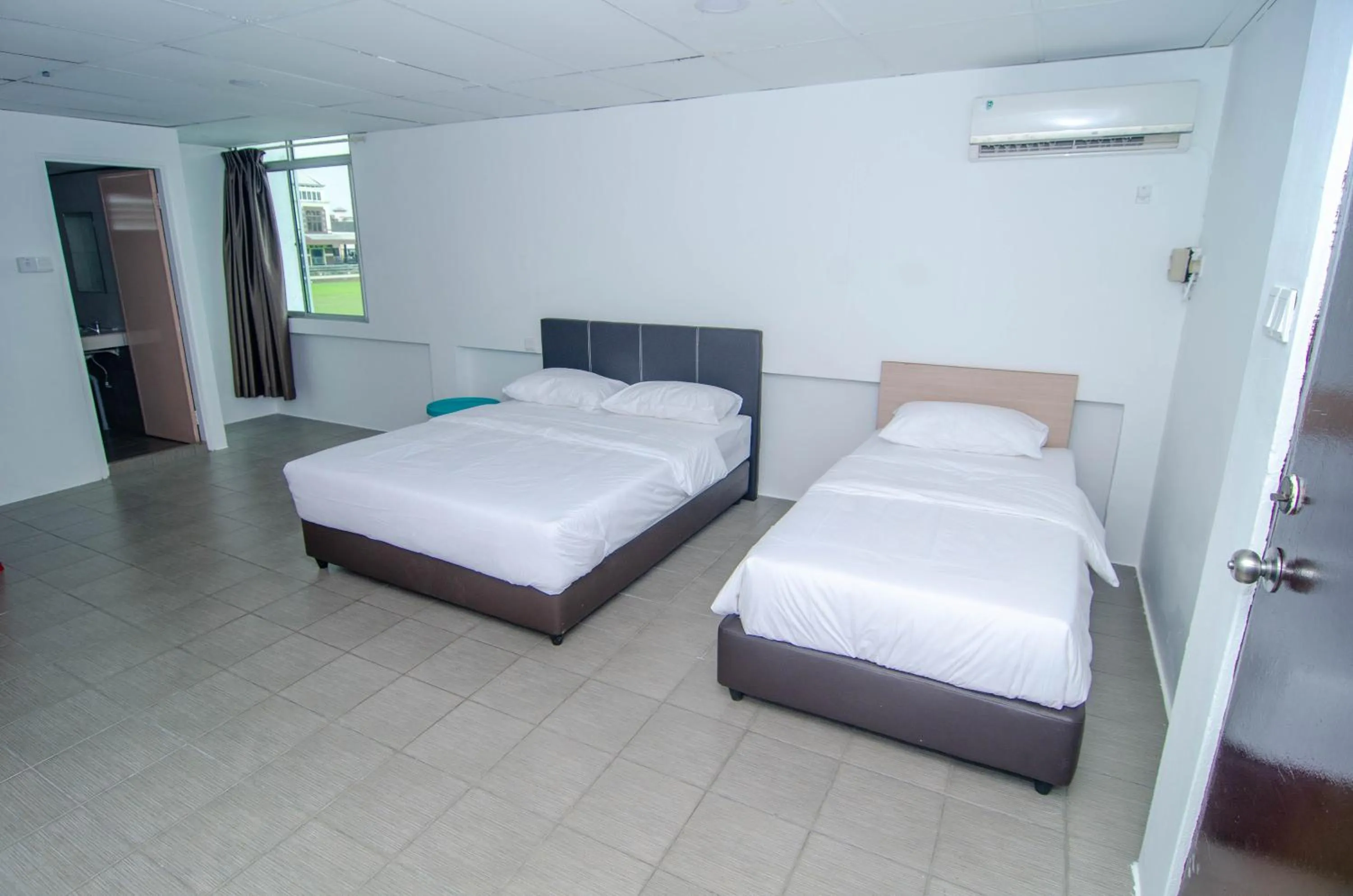 Family Room in G Star Motel