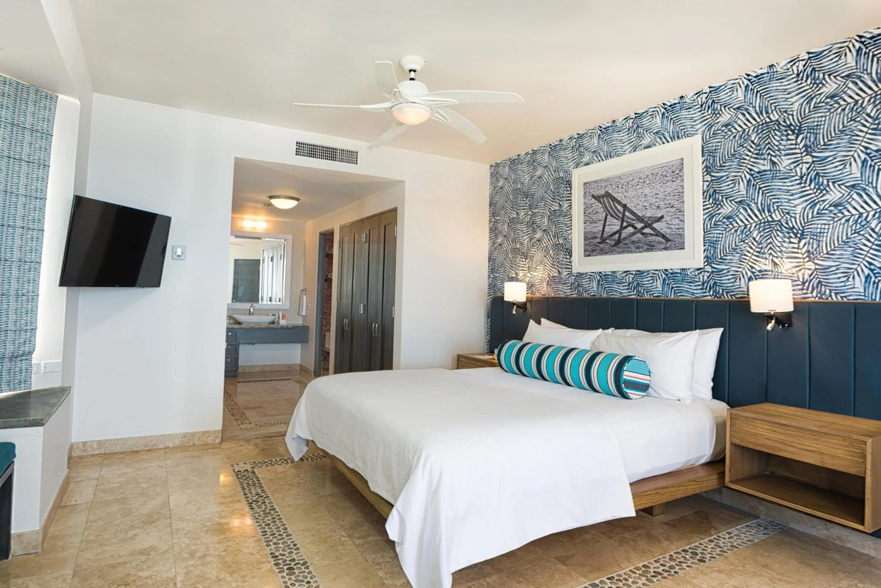 One Bedroom Executive Suite Oceanview in Corazón Cabo, a Noble House Resort