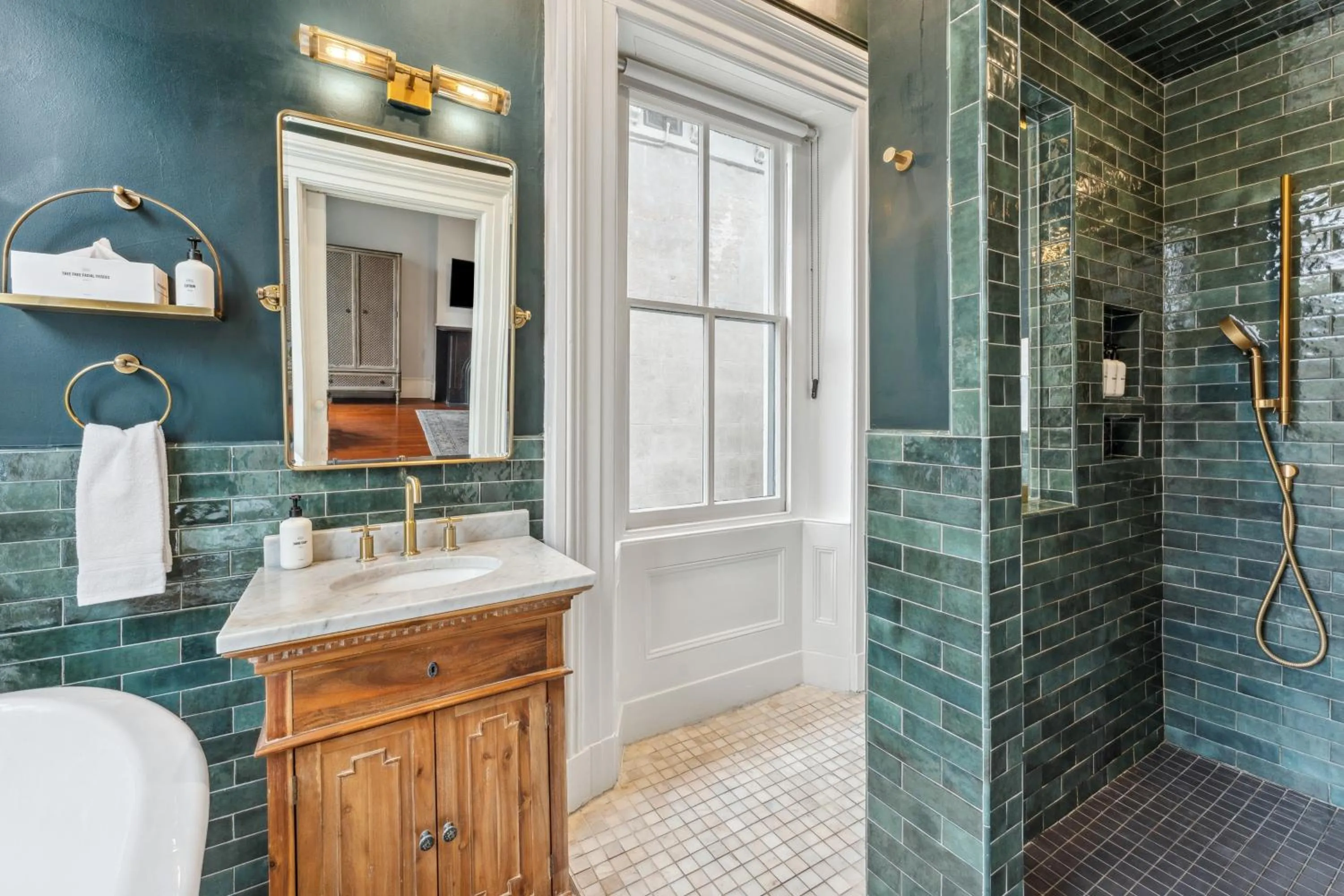 King Room - Disability Access in Bellwether House