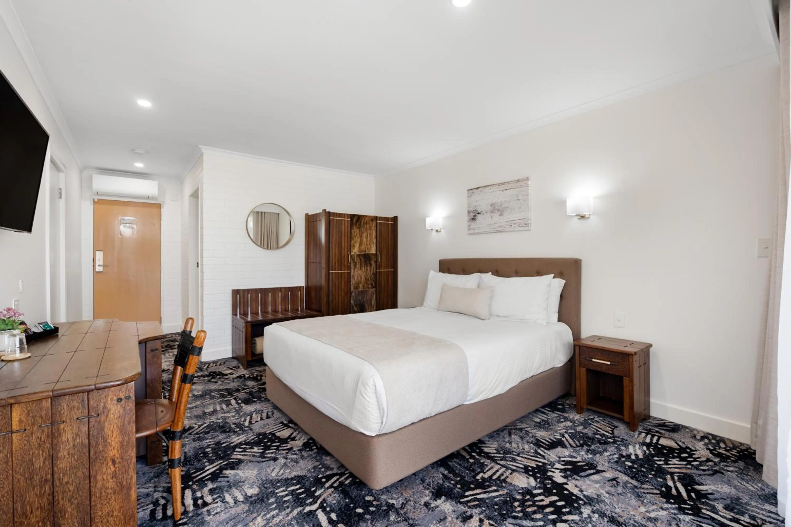 Superior Queen Room in Best Western Adelaide Airport