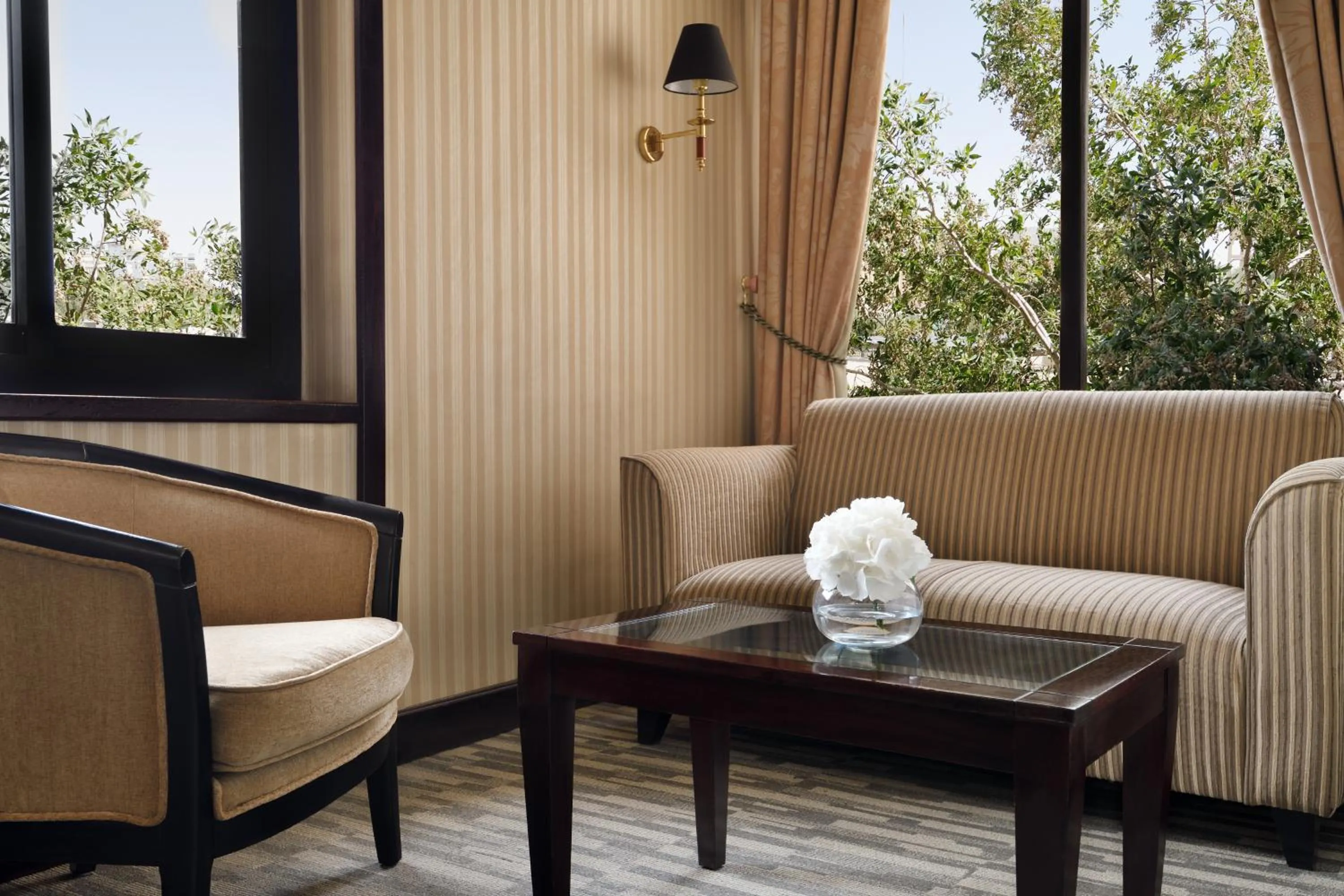 Junior King Suite with Mini-bar in InterContinental Riyadh, an IHG Hotel