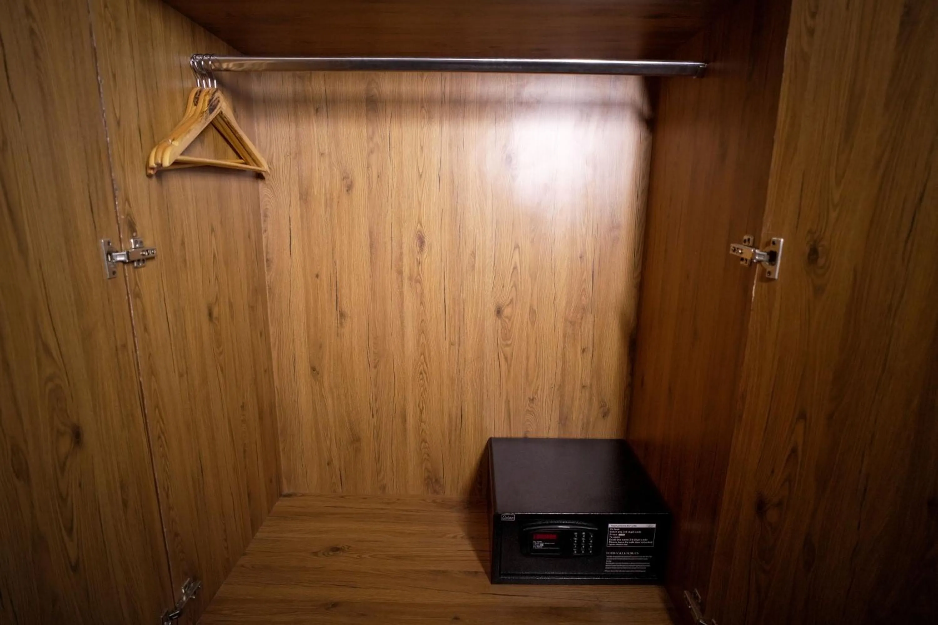 Deluxe Double Room (2 Adults + 1 Child) - single occupancy in Hotel Krinoscco