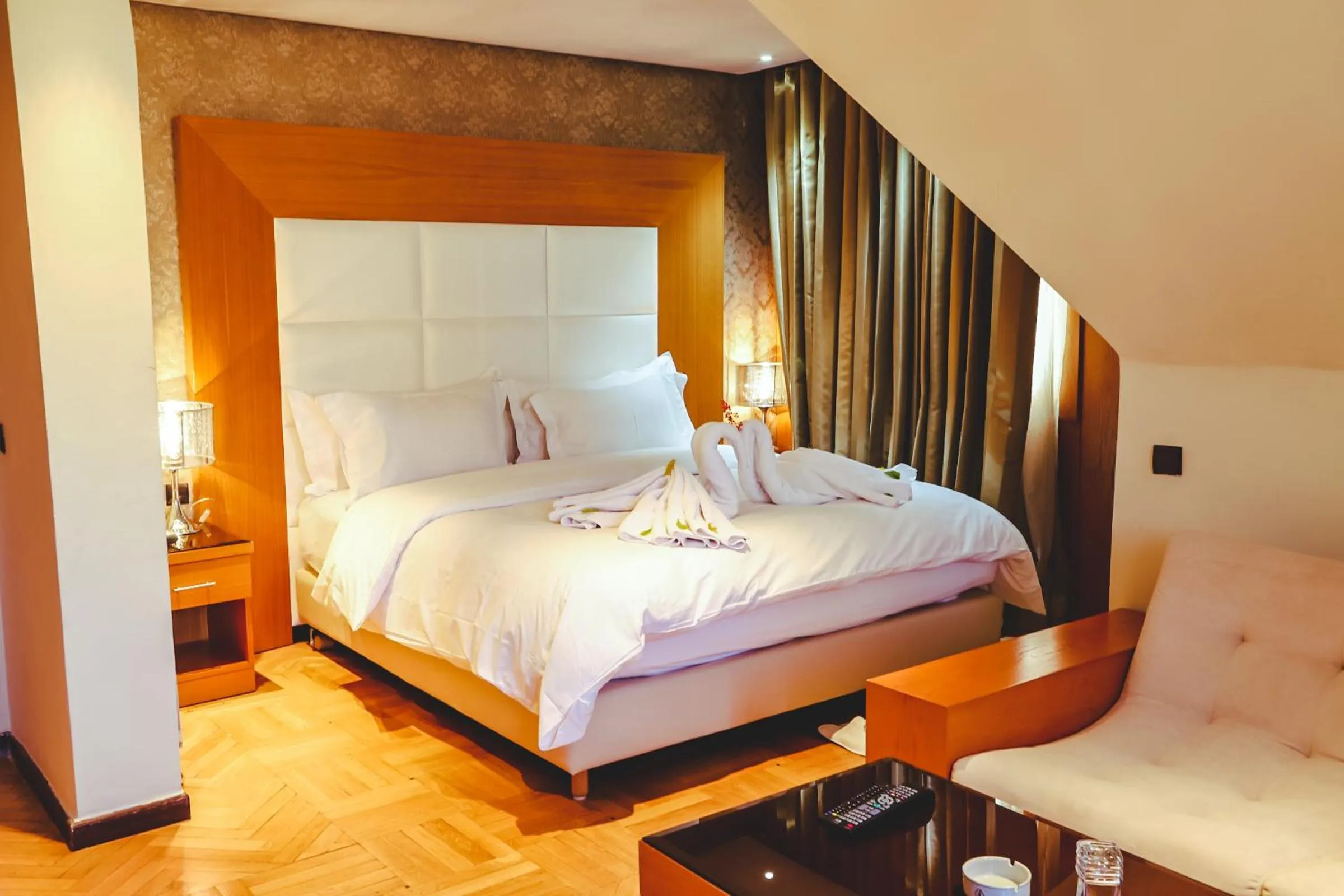 Suite with Hot Tub in Hotel Perce Neige